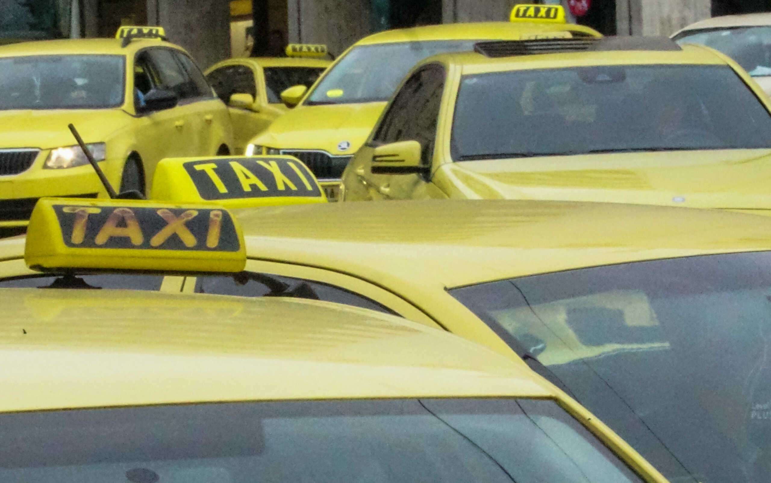 ΤΑΞΙ  Δευτέρα 4 Δεκεμβρίου 2023  (ΚΟΝΤΑΡΙΝΗΣ ΓΙΩΡΓΟΣ