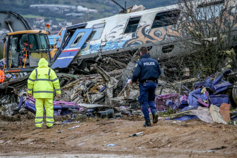 Κάλεσαν τον πατέρα της αδικοχαμένης Ελπίδας στα Τέμπη να παραλάβει το πτυχίο της - «Δεν θα πάω στην απονομή»