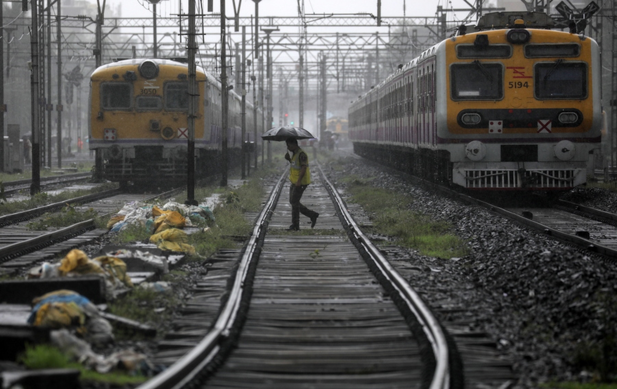 Ινδία: Κατέρρευσε δεξαμενή νερού σε σιδηροδρομικό σταθμό – 3 νεκροί και 27 τραυματίες
