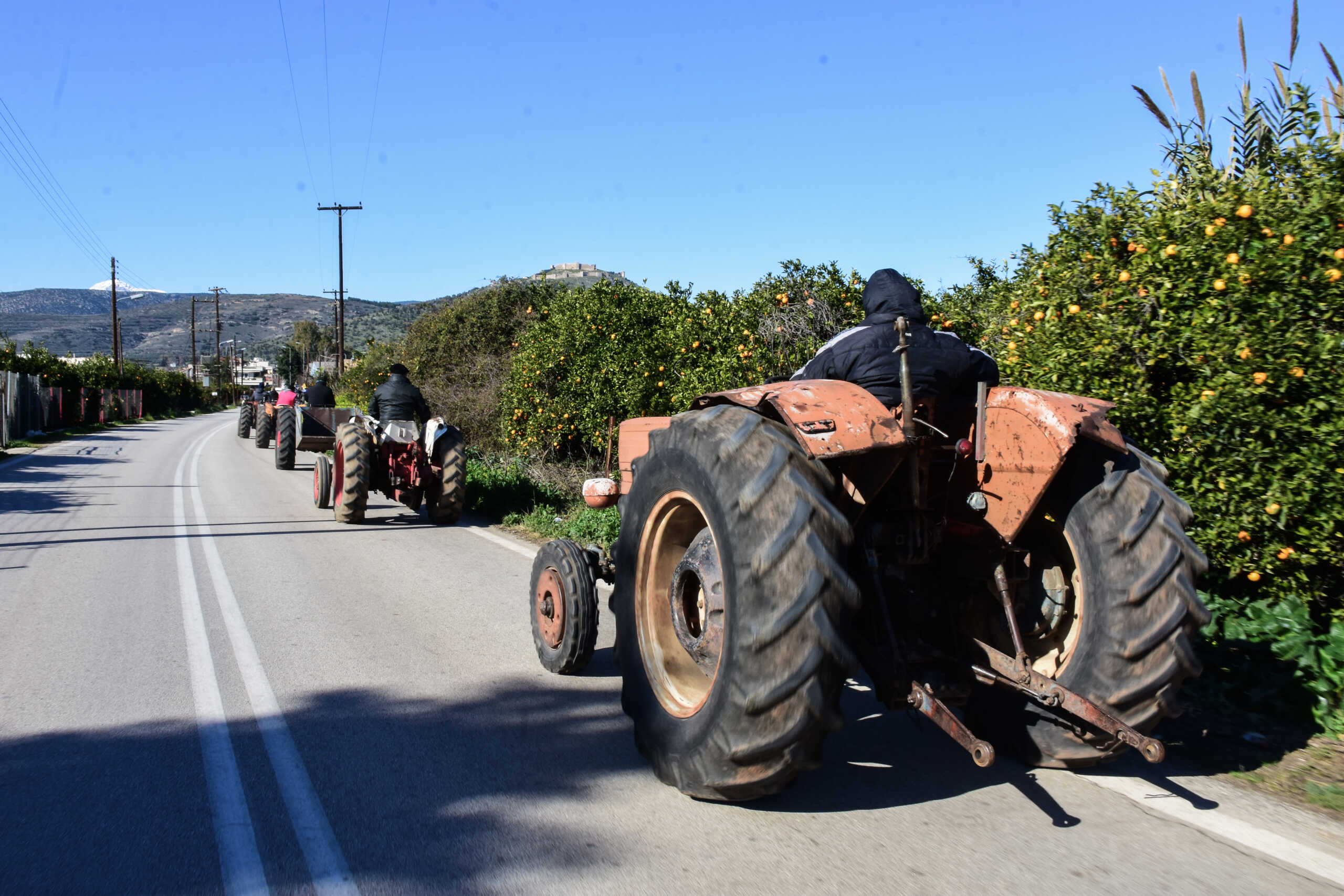 Διαμαρτυρία αγροτών στο Άργος, Τετάρτη 1 Φεβρουαρίου 2023. Οι αγρότες διαμαρτύρονται για το αυξημένο κόστος παραγωγής και τις χαμηλές τιμές πώλησης των αγροτικών προϊόντων.
(ΒΑΣΙΛΗΣ ΠΑΠΑΔΟΠΟΥΛΟΣ