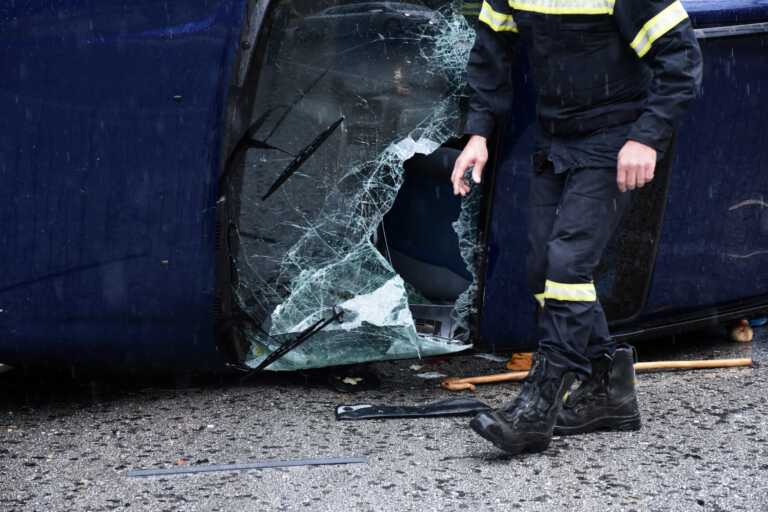 Σκοτώθηκε 22χρονος σε τροχαίο στην Αργολίδα μετά από νυχτερινή έξοδο - Αγωνία για τραυματισμένο φίλο του