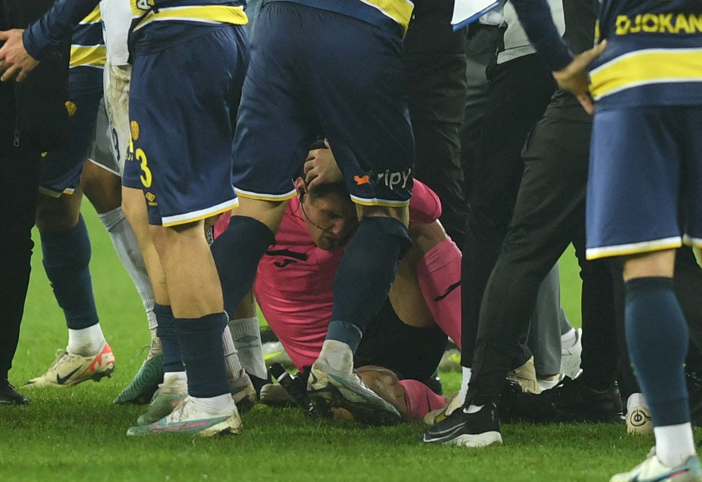 Soccer Football - Super Lig - MKE Ankaragucu v Caykur Rizespor - Eryaman Stadium - Ankara, Turkey - December 11, 2023 Referee Halil Umut Meler lies on the ground at the end the Turkish Super Lig soccer match between MKE Ankaragucu and Caykur Rizespor REUTERS
