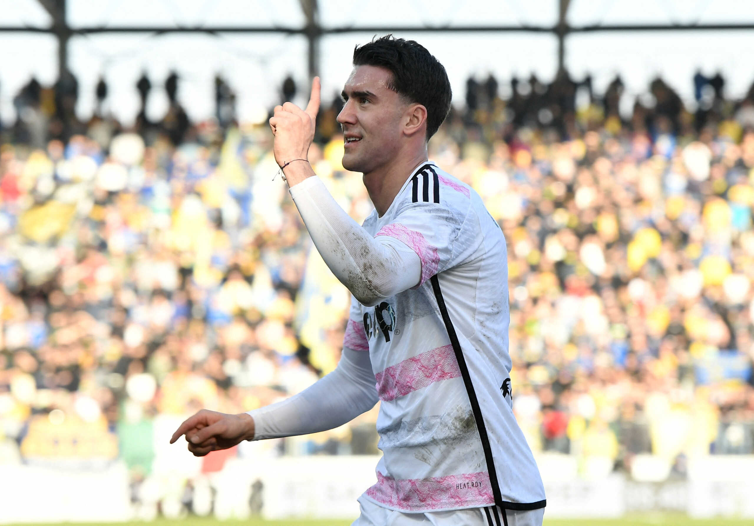 Soccer Football - Serie A - Frosinone v Juventus - Stadio Benito Stirpe, Frosinone, Italy - December 23, 2023  Juventus' Dusan Vlahovic celebrates scoring their second goal REUTERS