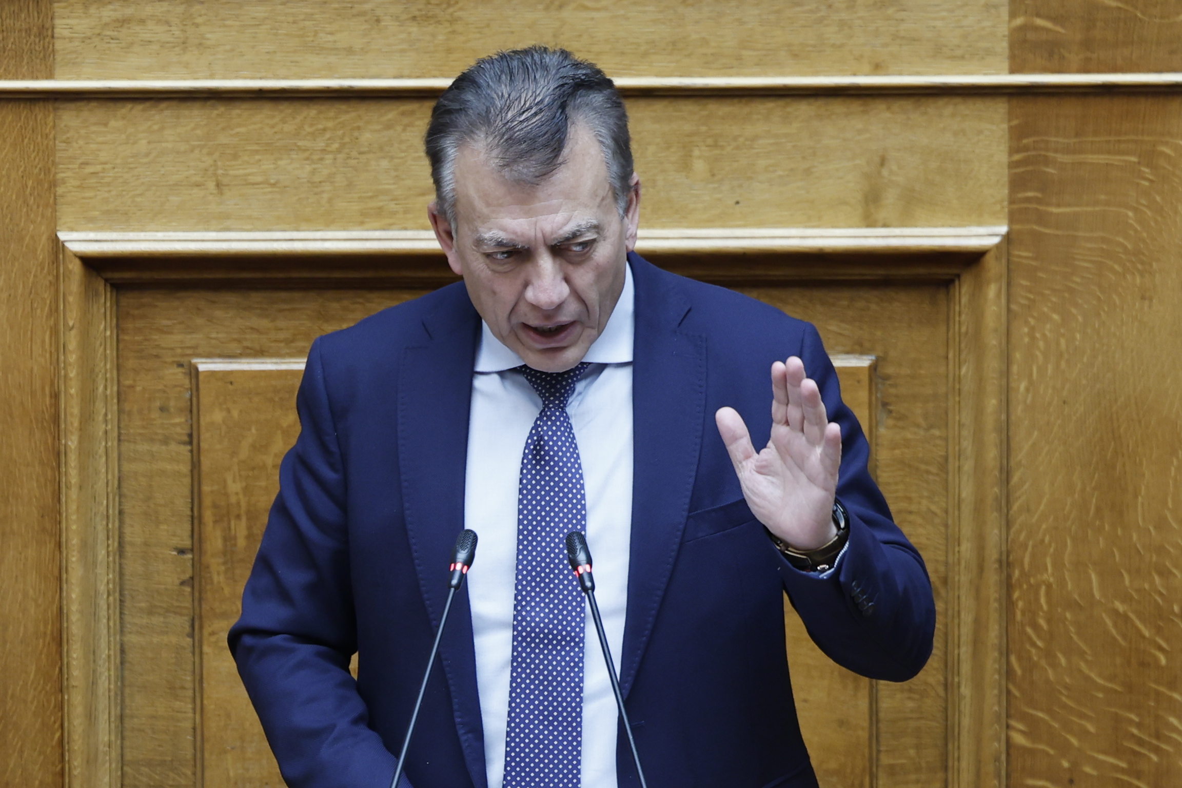 Δεύτερη ημέρα της συζήτησης στην Ολομέλεια της Βουλής του σχεδίου νόμου του Υπουργείου Εθνικής Οικονομίας και Οικονομικών "Κύρωση του Κρατικού Προϋπολογισμού οικονομικού έτους 2024", Πέμπτη 14 Δεκεμβρίου 2023. 
(ΓΙΩΡΓΟΣ ΚΟΝΤΑΡΙΝΗΣ
