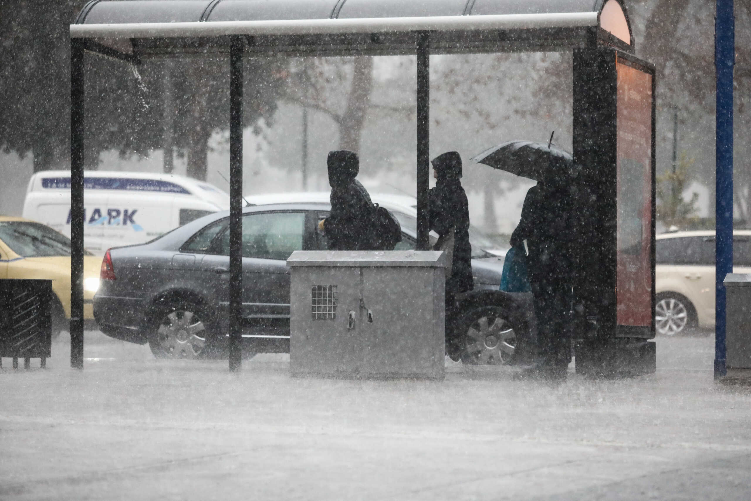 Έντονη βροχόπτωση με διαστήματα χαλαζόπτωσης στην Αθήνα, Πέμπτη 26 Ιανουαρίου 2023.
(ΓΙΑΝΝΗΣ ΠΑΝΑΓΟΠΟΥΛΟΣ
