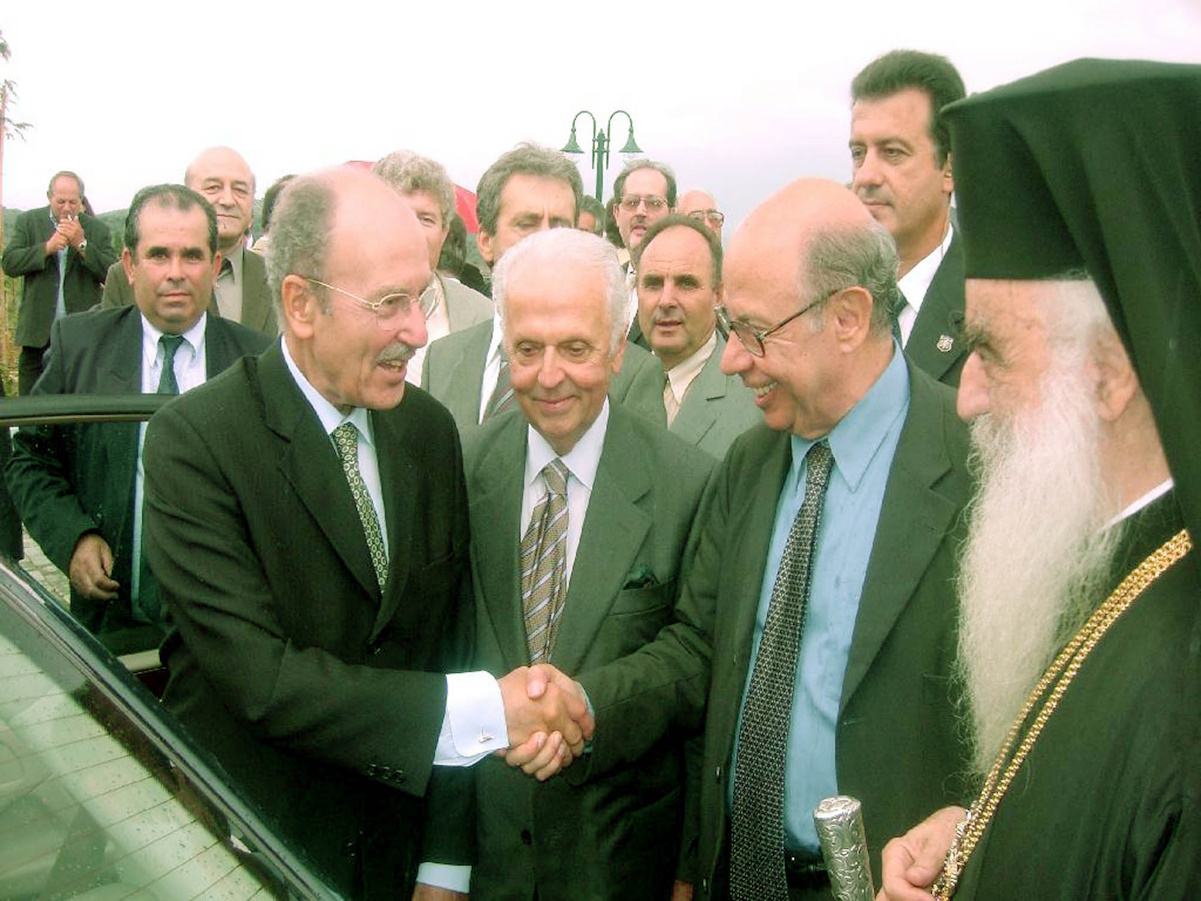 Απο τα αποκαλυπτήρια της προτομής του αντισυνταγματάρχου Γεώργιου Αριστείδη Μπουλούκου στο δημοτικό διαμέρισμα Αγριλιά του Δήμου Ανδρούσας Μεσσηνίας .