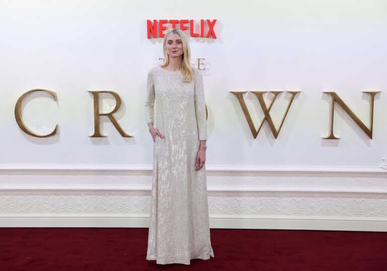 The Crown: Στο «σφυρί» ρούχα και αντικείμενα της δημοφιλέστατης σειράς του Netflix