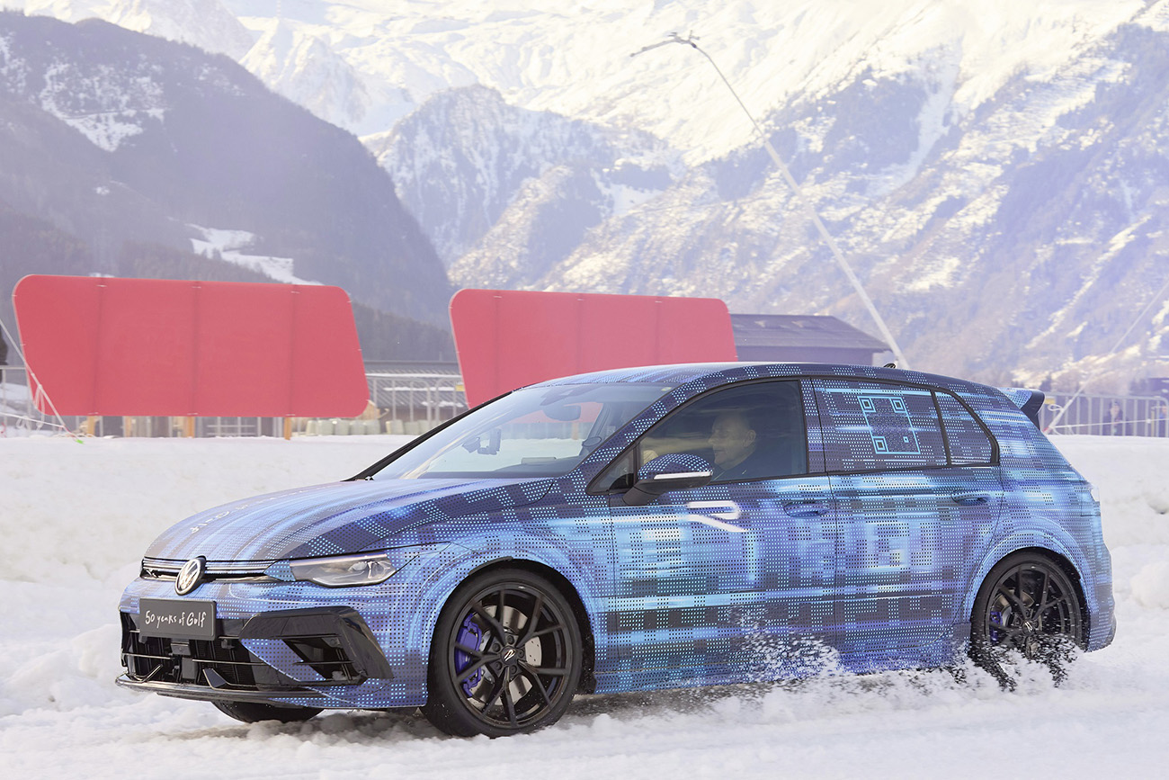 H Volkswagen δίνει μια πρώτη γεύση από το νέο Golf R στο Ice Race στο Zell am See