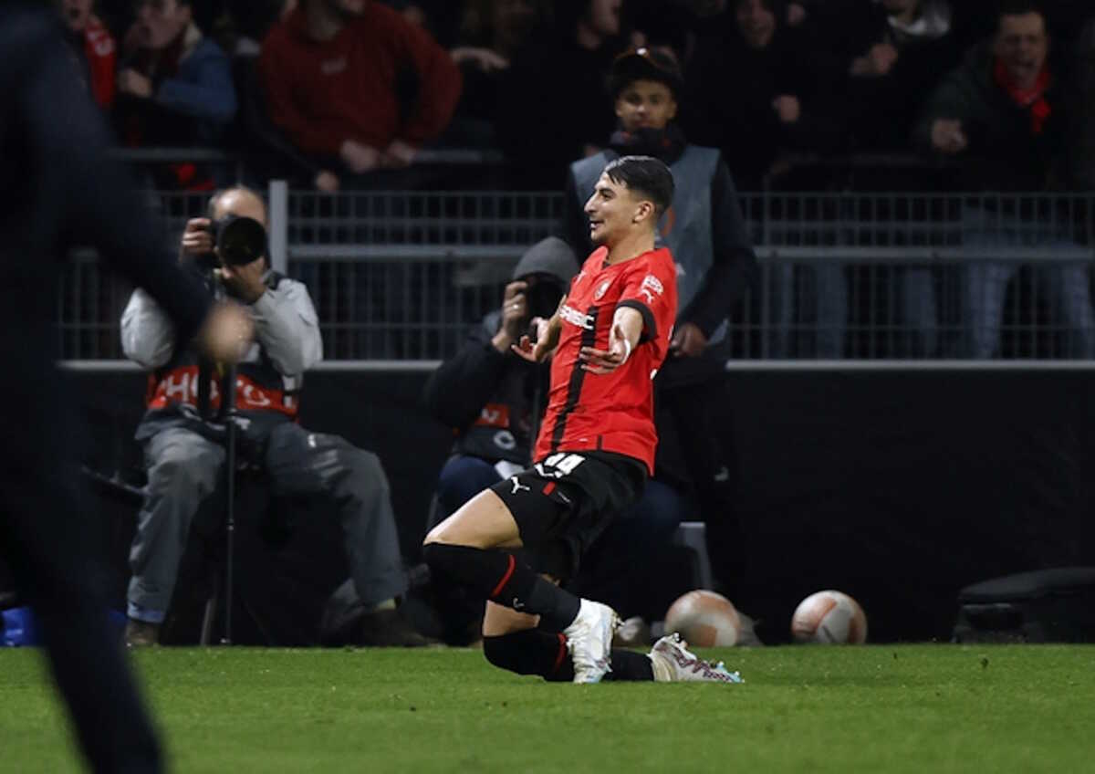epa10486854 Rennes's Ibrahim Salah celebrates scoring the 2-0 lead during the UEFA Europa League play-off, second leg soccer match between Rennes FC and Shakhtar Donetsk at the Roazhon Park Stadium in Rennes, France, 23 February 2023.  EPA