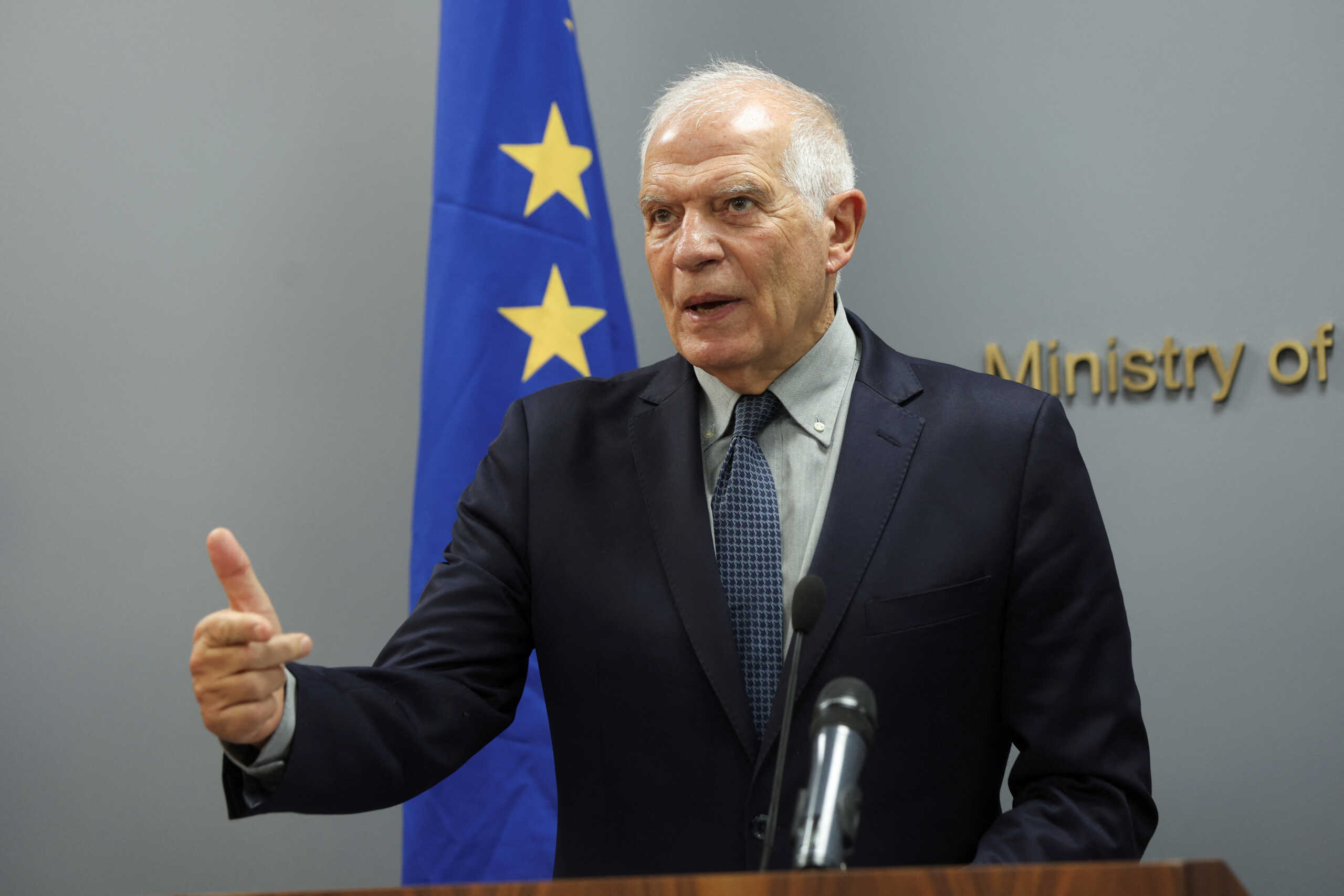 ΕΕ: Έκκληση Μπορέλ για πιο γρήγορη αύξηση των αμυντικών δαπανών λόγω Ουκρανίας
