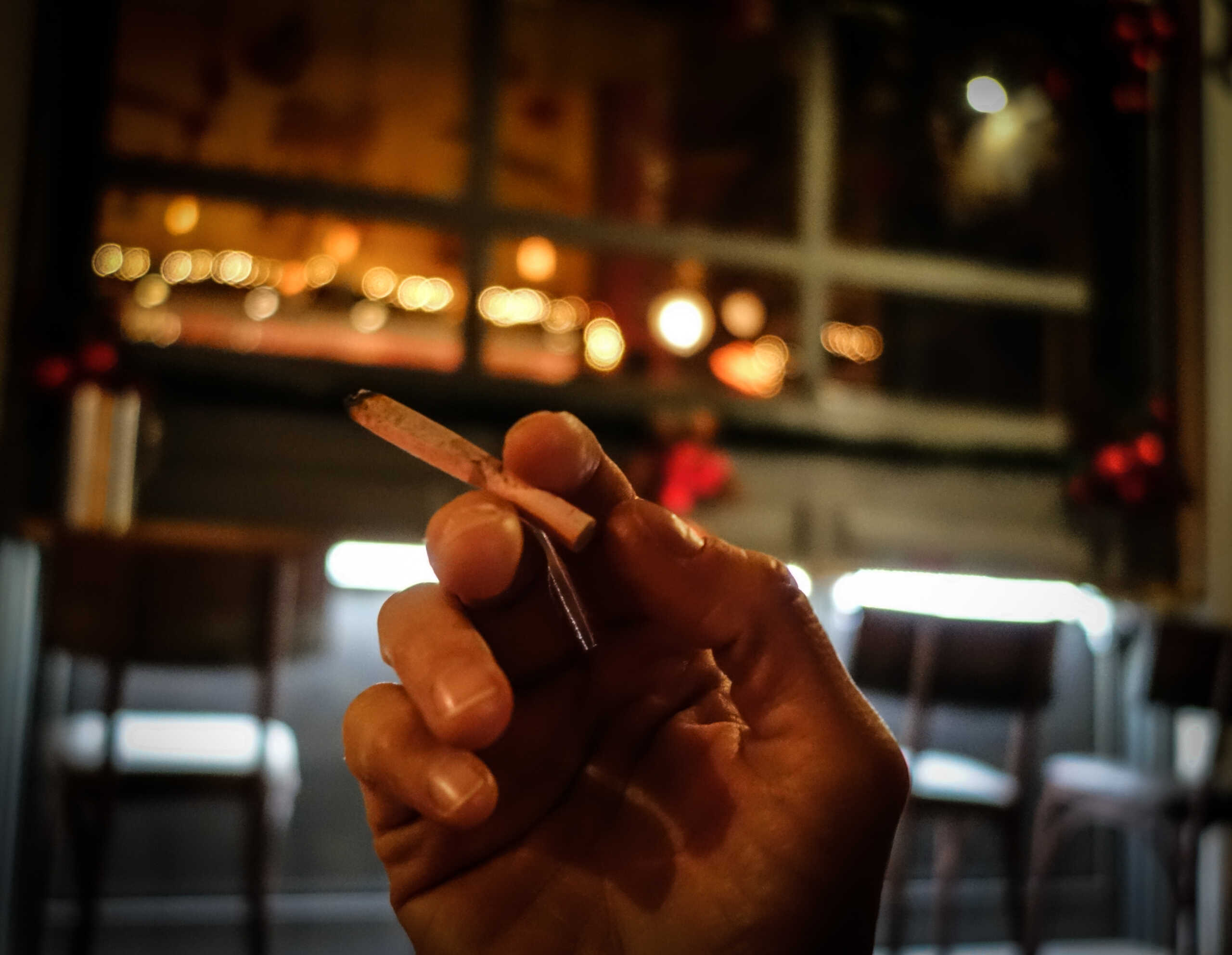 Τα πρόστιμα για το κάπνισμα το 2023 – Οι «καμπάνες» και ο «θεριακλής» υπεύθυνος τήρησης της νομοθεσίας
