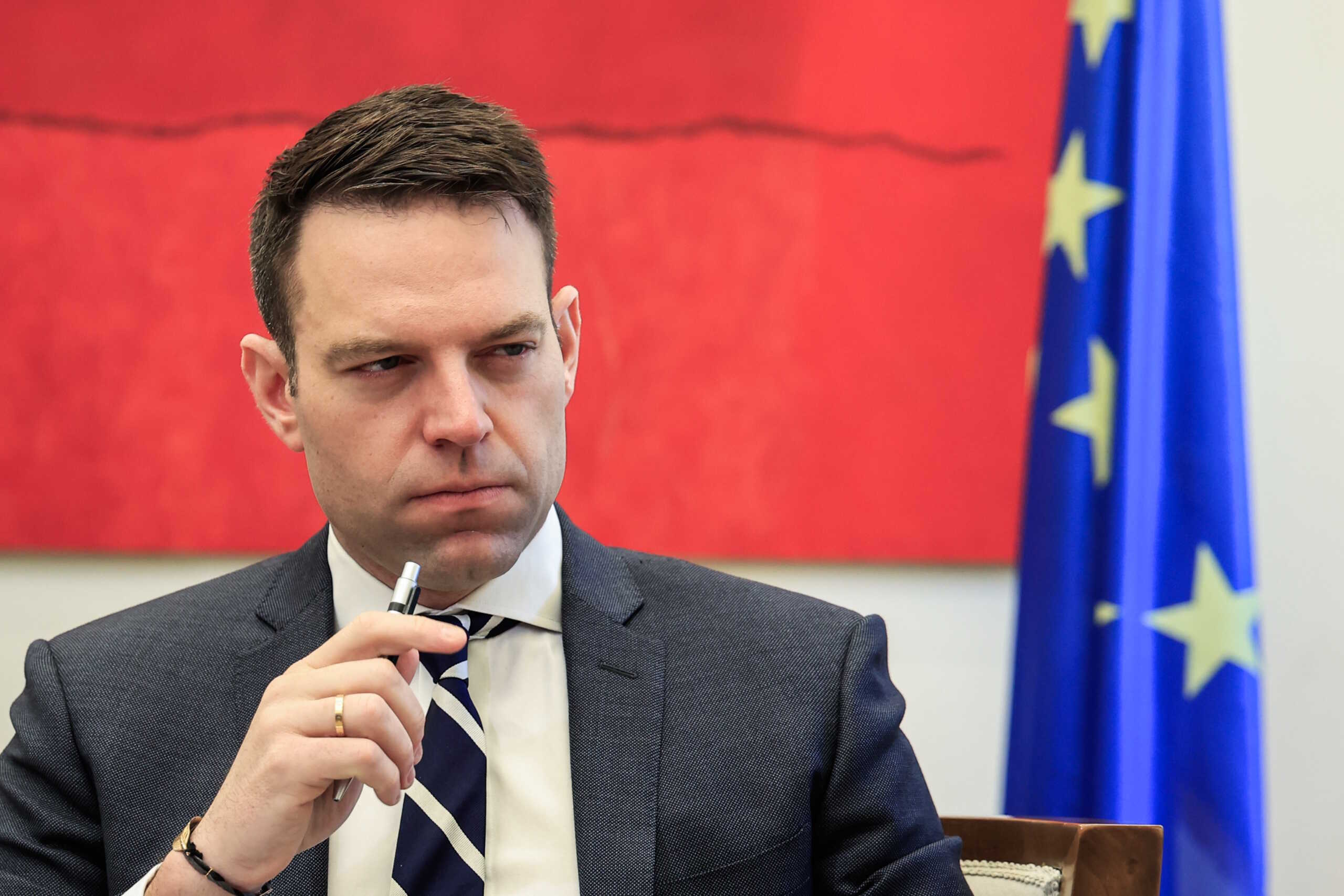 Συνάντηση του προέδρου του ΣΥΡΙΖΑ - Προοδευτική Συμμαχία Στέφανου Κασσελάκη με εργαζομένους στα Λιπάσματα Καβάλας, Δευτέρα 8 Ιανουαρίου 2024. 
(ΓΙΩΡΓΟΣ ΚΟΝΤΑΡΙΝΗΣ