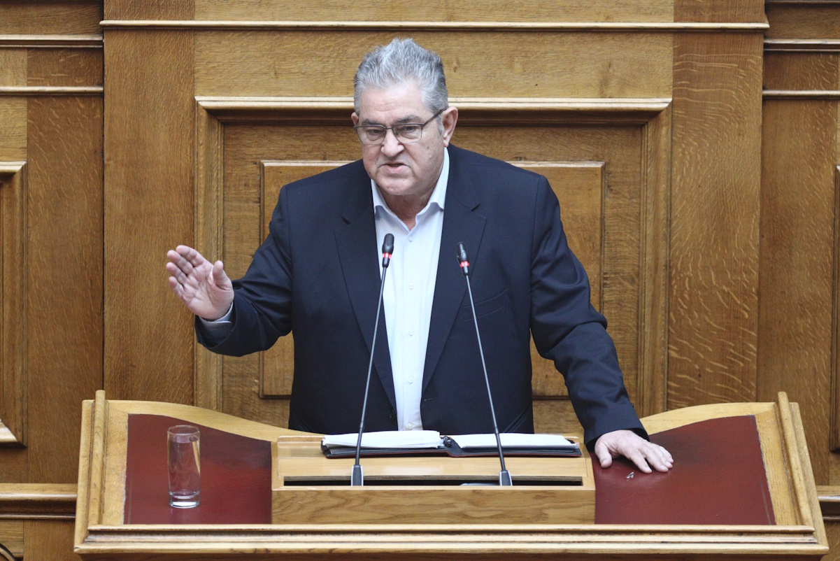 Δεύτερη ημέρα της συζήτησης στην Ολομέλεια της Βουλής των άρθρων και του συνόλου του σχεδίου νόμου "Εκλογή ευρωβουλευτών, διευκόλυνση εκλογέων μέσω επιστολικής ψήφου, εκκαθάριση εκλογικών καταλόγων και λοιπές διατάξεις του Υπουργείου Εσωτερικών", Τρίτη 23 Ιανουαρίου 2024. 
(ΓΙΑΝΝΗΣ ΠΑΝΑΓΟΠΟΥΛΟΣ