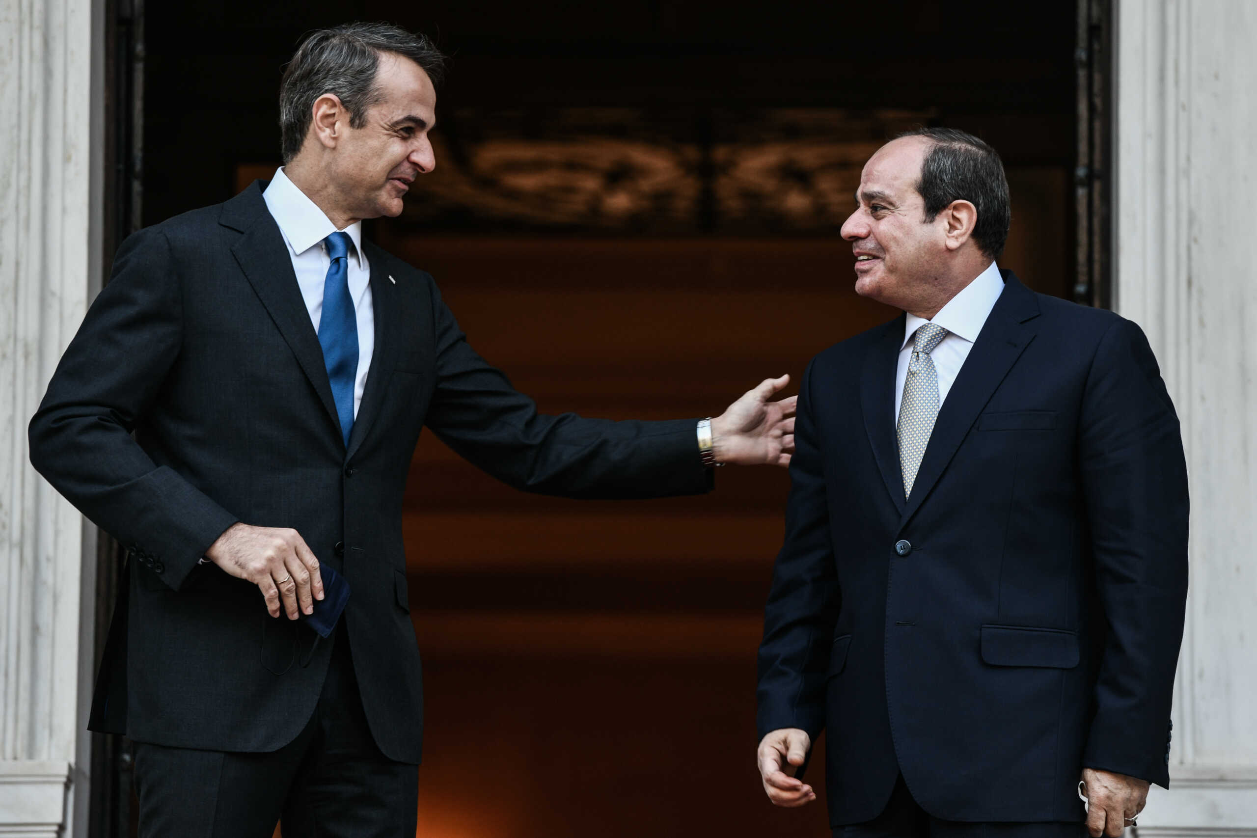 Συνάντηση του Πρωθυπουργού Κυριάκου Μητσοτάκη με τον Πρόεδρο της Αραβικής Δημοκρατίας της Αιγύπτου, Abdel Fattah El-Sisi, την Τρίτη 19 Οκτωβρίου 2021.
(ΤΑΤΙΑΝΑ ΜΠΟΛΑΡΗ