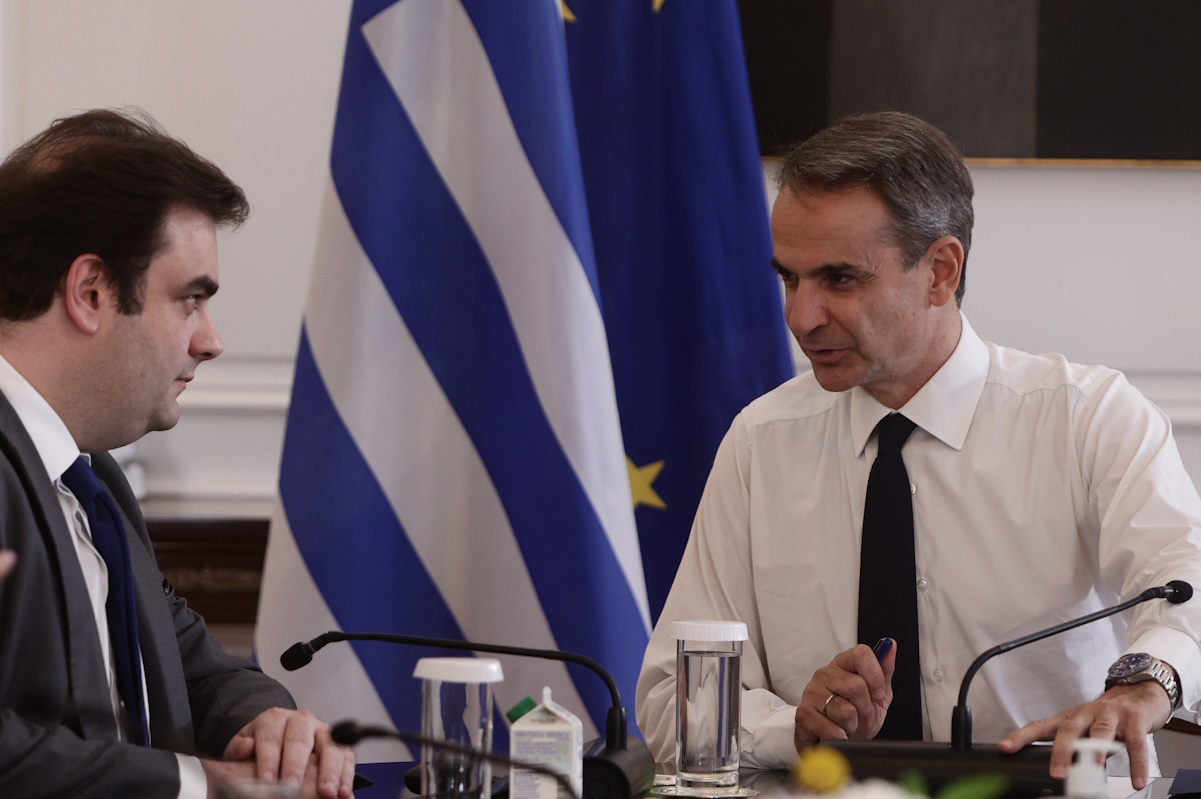 Δημοσκόπηση Prorata: Το 59% υπέρ των ιδιωτικών πανεπιστημίων – Τι ψηφίζουν οι Έλληνες στις ευρωεκλογές