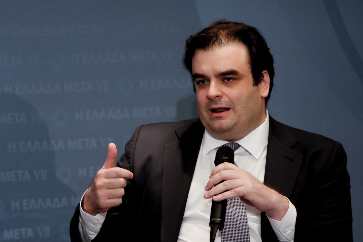 2η μερα του συνεδριου κυκλος Ιδεων  Περωτο πανελ με θεμα Πολιτικη Προστασια(Κωστας ΚΞαρταλης, Ευθυμη;ς Λεκκας, Τασος Χωμενιδης--2ο πανελ με θεμα την παιδεια( Η απελευθερωση των Πανεπιστημιων)Κυρικος Πειρρακαης με την δημοσιογραφο Κατια Μακρη   ΦΩΤΟ   (ΧΡΗΣΤΟΣ ΜΠΟΝΗΣ