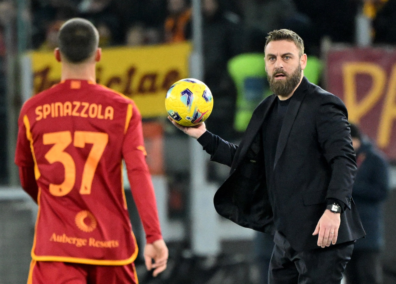 Soccer Football - Serie A - AS Roma v Hellas Verona - Stadio Olimpico, Rome, Italy - January 20, 2024 AS Roma coach Daniele De Rossi REUTERS