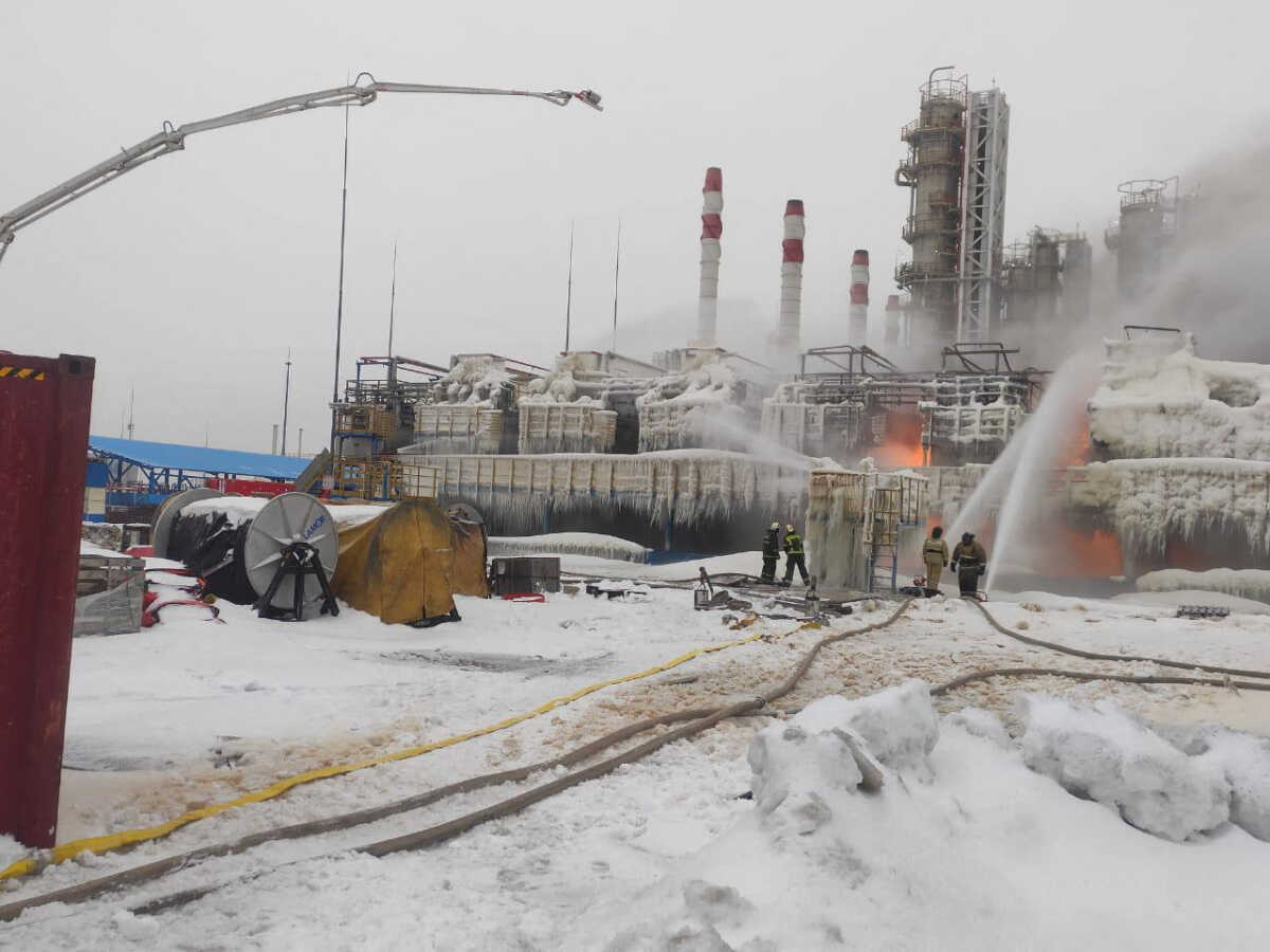 Ρωσία: Σε κατάσταση συναγερμού είναι οι υποδομές στο Λένινγκραντ μετά την πυρκαγιά στον τερματικό σταθμό αερίου Novstek