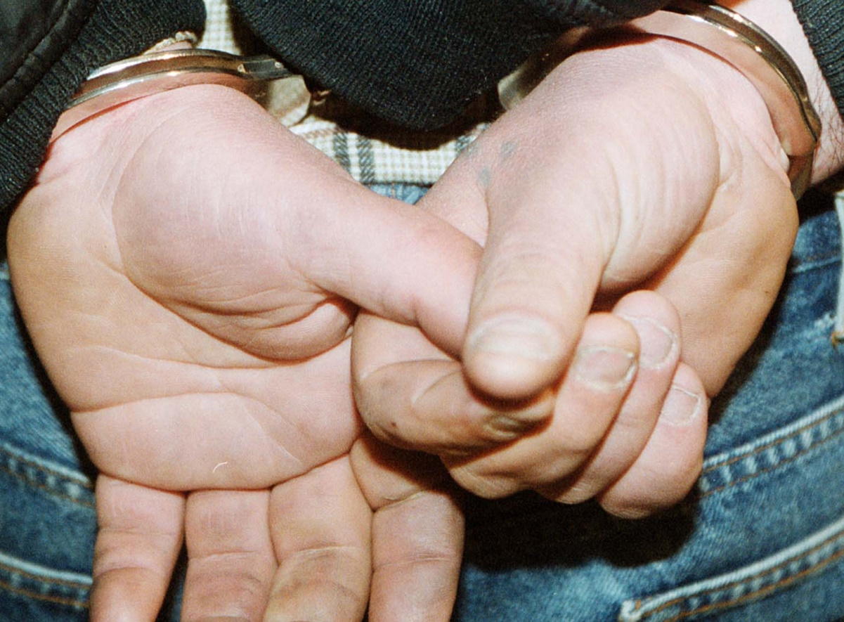 Θεσσαλονίκη: Χειροπέδες σε άντρα για ξυλοδαρμό της συζύγου του – Η καταγγελία που οδήγησε στη σύλληψη