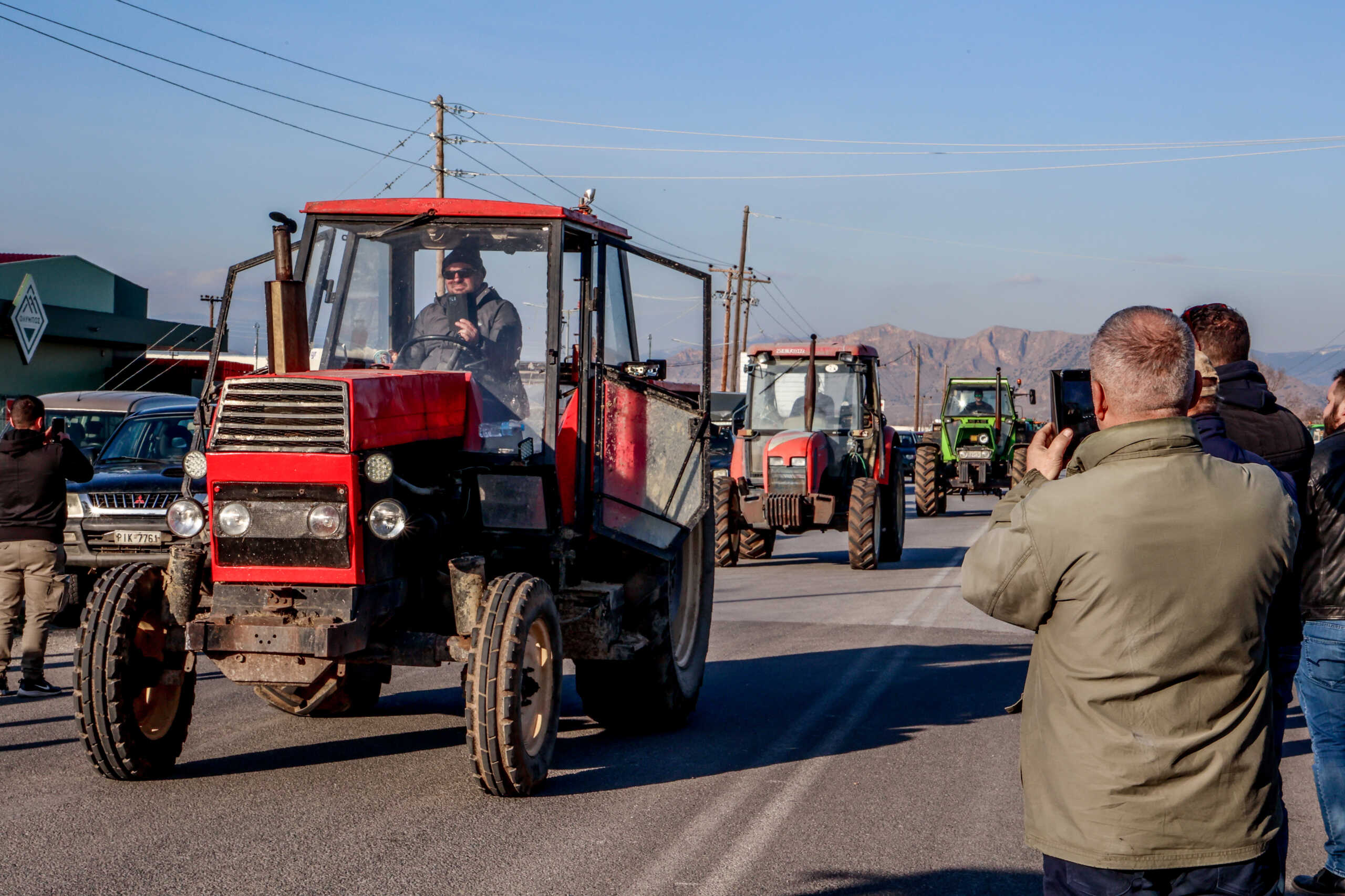 Κοζάνη: Μηχανοκίνητη πορεία από αγρότες στο κέντρο της πόλης