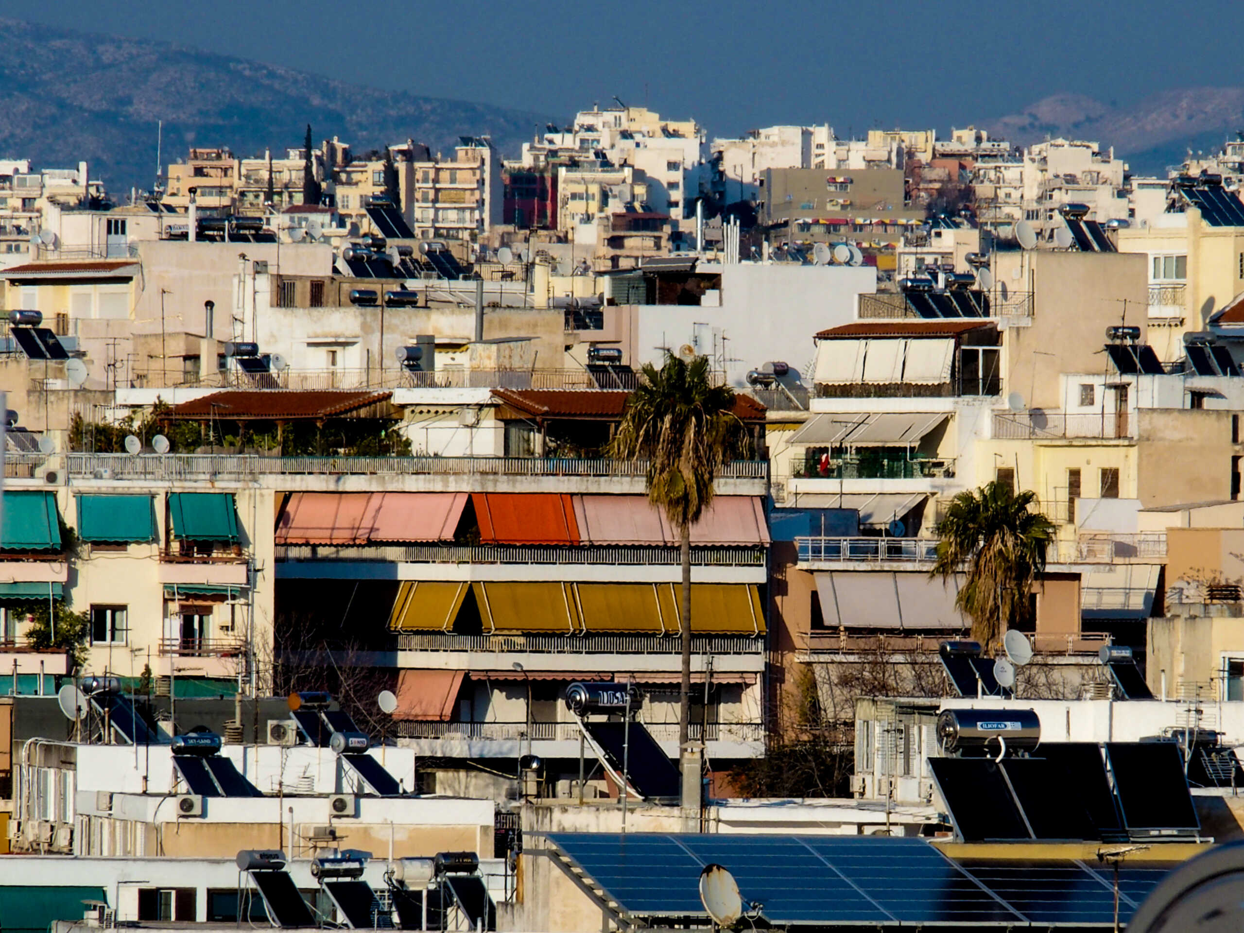 Γιατί οι επενδυτές ποντάρουν στην ελληνική αγορά ακινήτων και το 2024