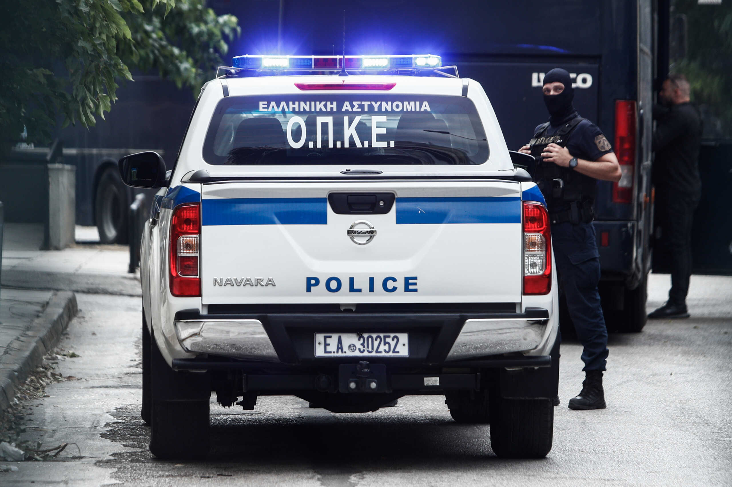 Απολογίες στους ανακριτές των πρώτων κατηγορουμένων για την επίθεση έξω από το γήπεδο της ΑΕΚ και τη δολοφονία του 29χρονου στη Νέα Φιλαδέλφεια, Κυριακή 13 Αυγούστου 2023. 
(ΣΩΤΗΡΗΣ ΔΗΜΗΤΡΟΠΟΥΛΟΣ