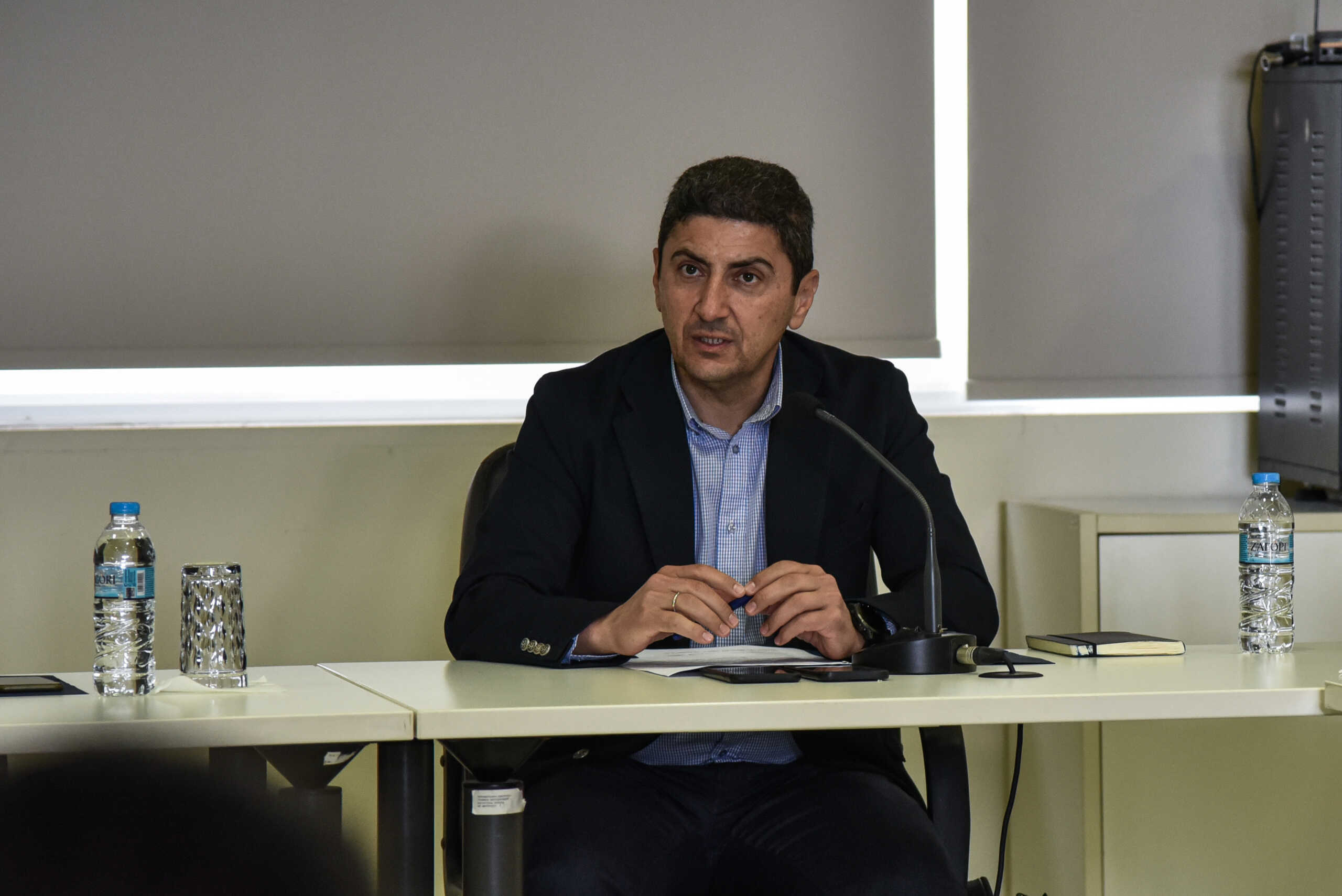 Στην Πρέβεζα η υπουργός Πολιτισμού Λίνα Μενδώνη, και οι υφυπουργοί Τουρισμού Σοφία Ζαχαράκη και Αθλητισμού Λευτέρης Αυγενάκης. Συνάντηση με φορείς του τουρισμού, αθλητισμού, πολιτισμού, στην Π.Ε. Πρέβεζας. 
(ΓΙΩΡΓΟΣ ΕΥΣΤΑΘΙΟΥ
