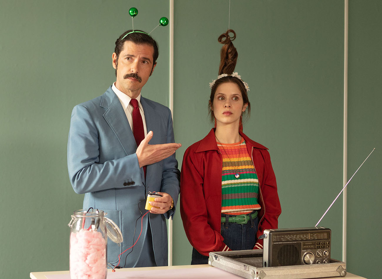 Melvil Poupaud (Didier Mathure), Daphné Patakia (Véra Clouseau)