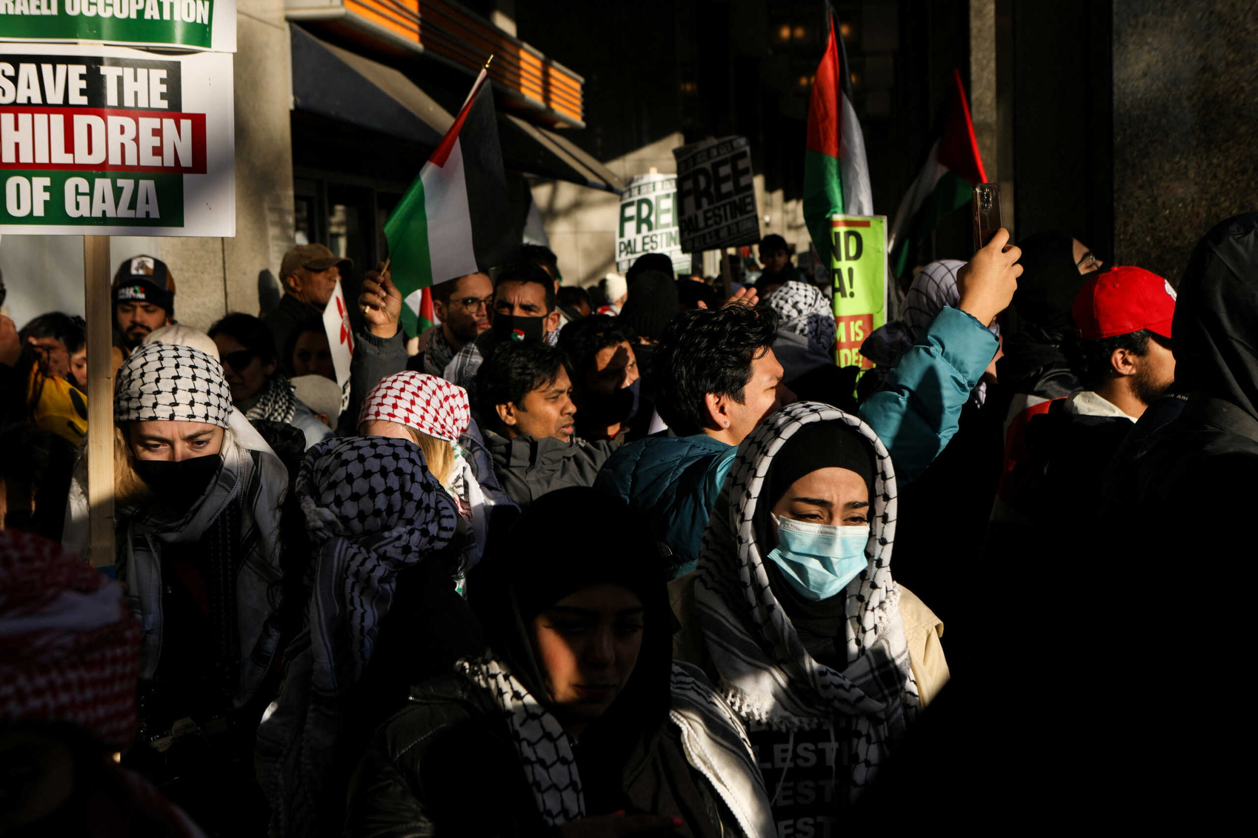 Δεκάδες χιλιάδες διαδηλωτές στις πόλεις του Ισραήλ ζήτησαν την παραίτηση του πρωθυπουργού Νετανιάχου