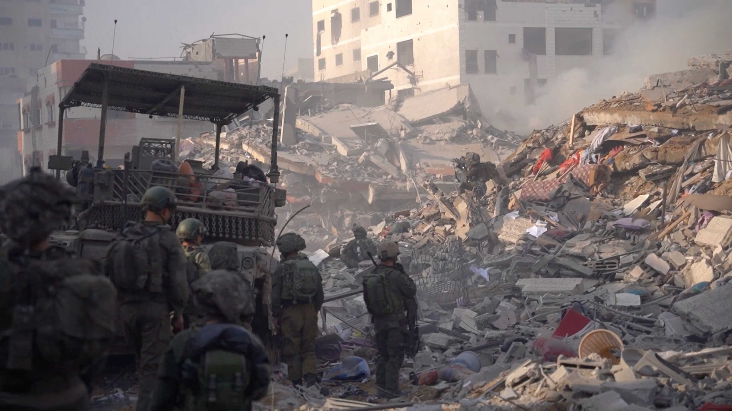Πόλεμος στο Ισραήλ: Τουλάχιστον 14 νεκροί μετά από νέες επιθέσεις στη Γάζα – Ενώπιον του Δικαστηρίου της Χάγης το Τελ Αβίβ