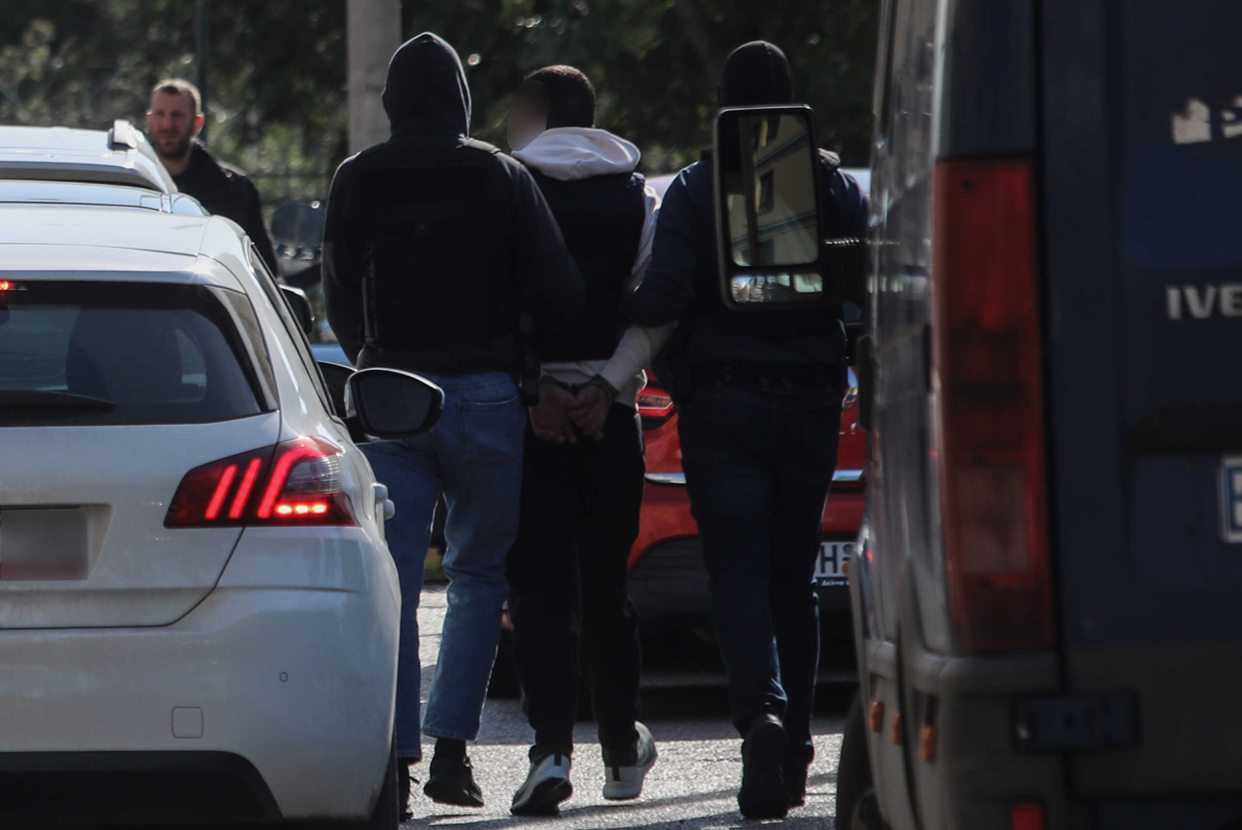 Greek Mafia: Ποινική δίωξη για 9 κακουργήματα και 7 πλημμελήματα στους συλληφθέντες