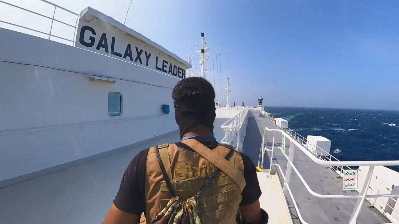 Ερυθρά Θάλασσα: Σκάφος έκανε κύκλους γύρω από εμπορικό πλοίο