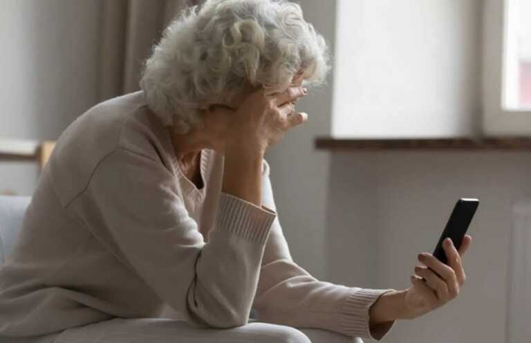 Τηλεφωνική απάτη στη Λαμία με γιαγιά να παραμένει ψύχραιμη και να «στολίζει» τους επίδοξους δράστες
