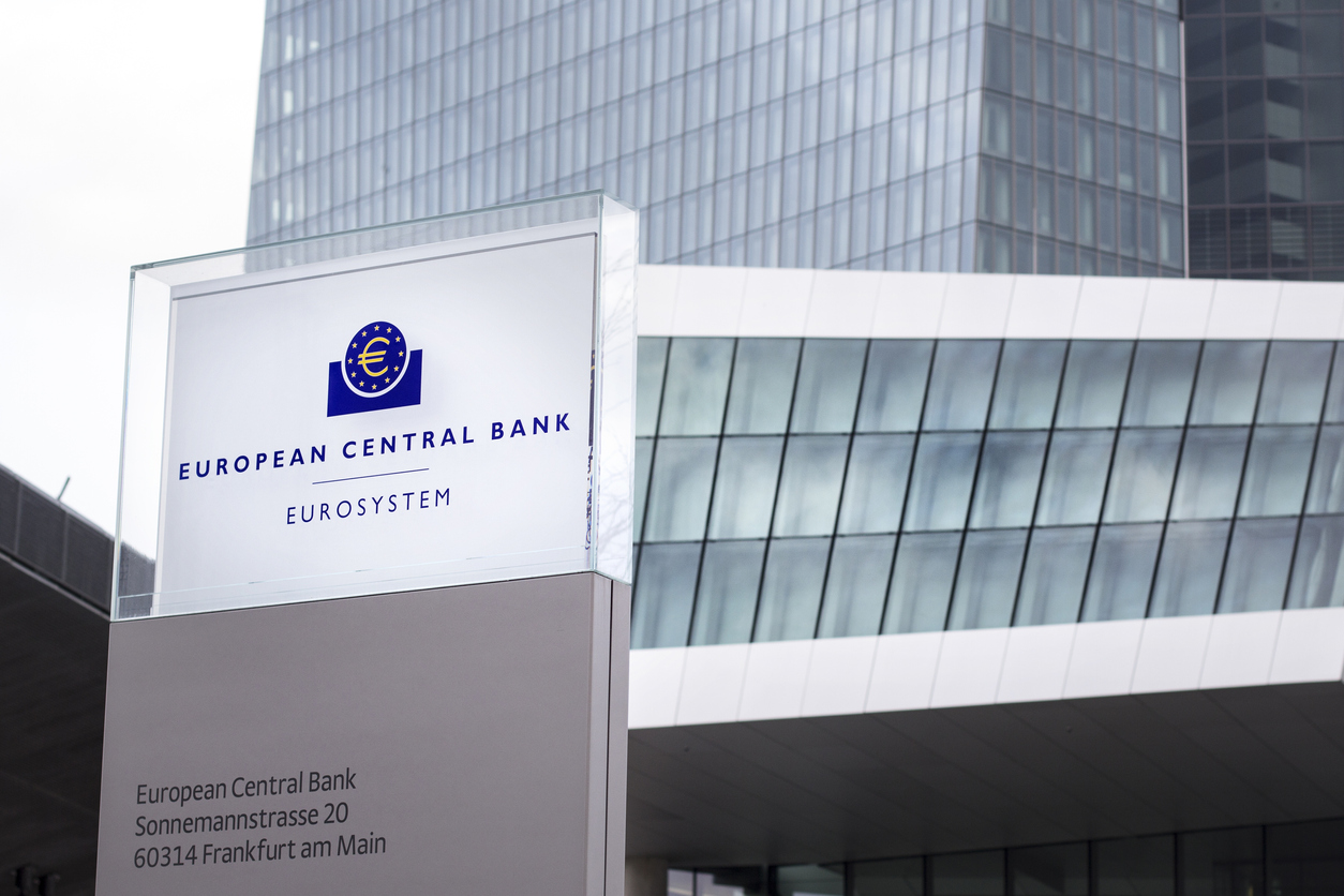 Προειδοποιήσεις στελεχών της ΕΚΤ για ύφεση και «ανοδικούς κινδύνους»  για τον πληθωρισμό – Στις 25 Ιανουαρίου η νέα απόφαση για τα επιτόκια
