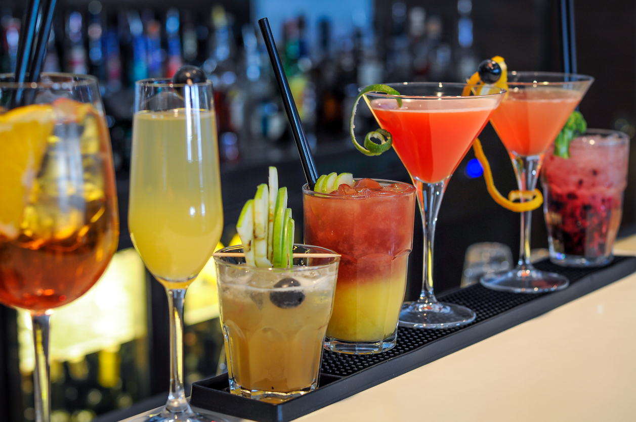 cocktails drinks on bar