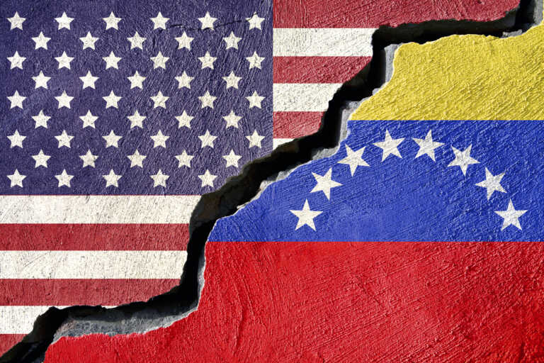 Οι ΗΠΑ ενεργοποιούν ξανά τις κυρώσεις σε βάρος της Βενεζουέλας