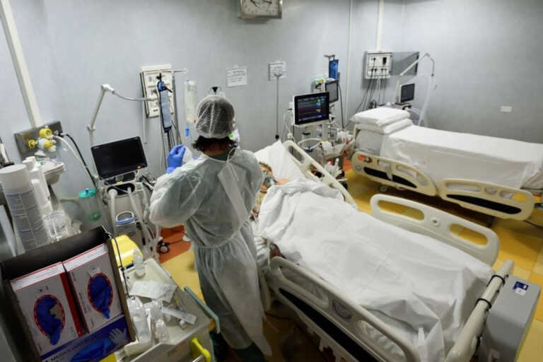 Η γρίπη «γονατίζει» το σύστημα υγείας στην Ιταλία - «Η χειρότερη των τελευταίων 20 ετών»