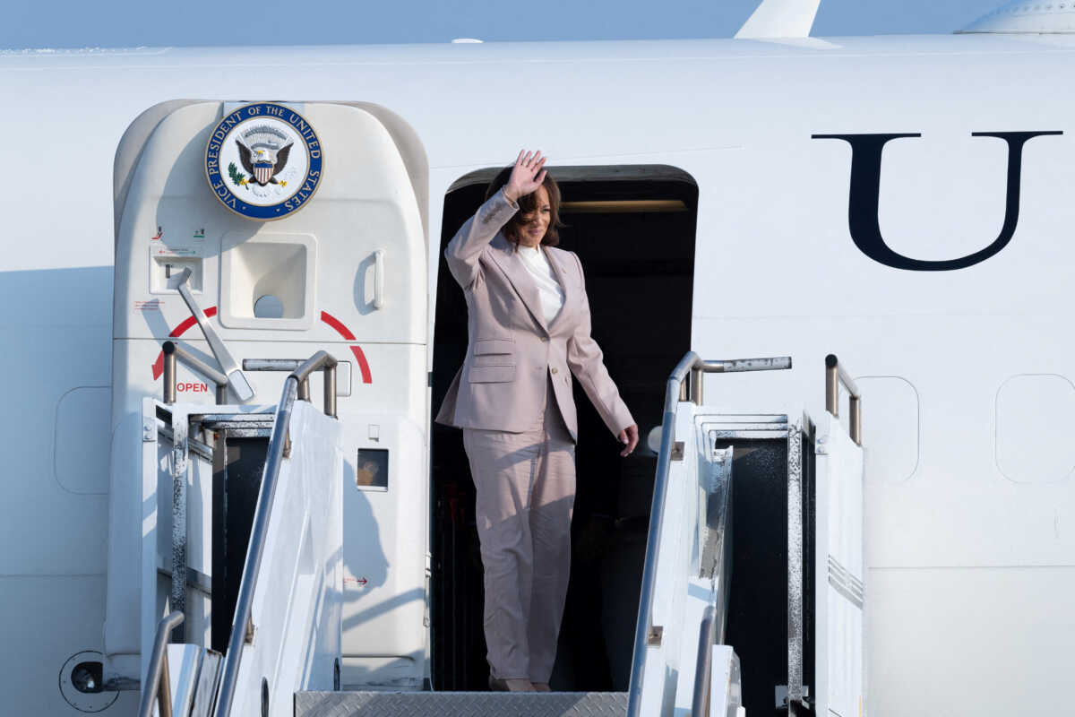 FILE PHOTO: U.S. Vice President Kamala Harris gestures as she boards Air Force Two after attending the 43rd ASEAN Summit at the Soekarno-Hatta International Airport in Tangerang, Indonesia on September 7, 2023.  Yasuyoshi Chiba