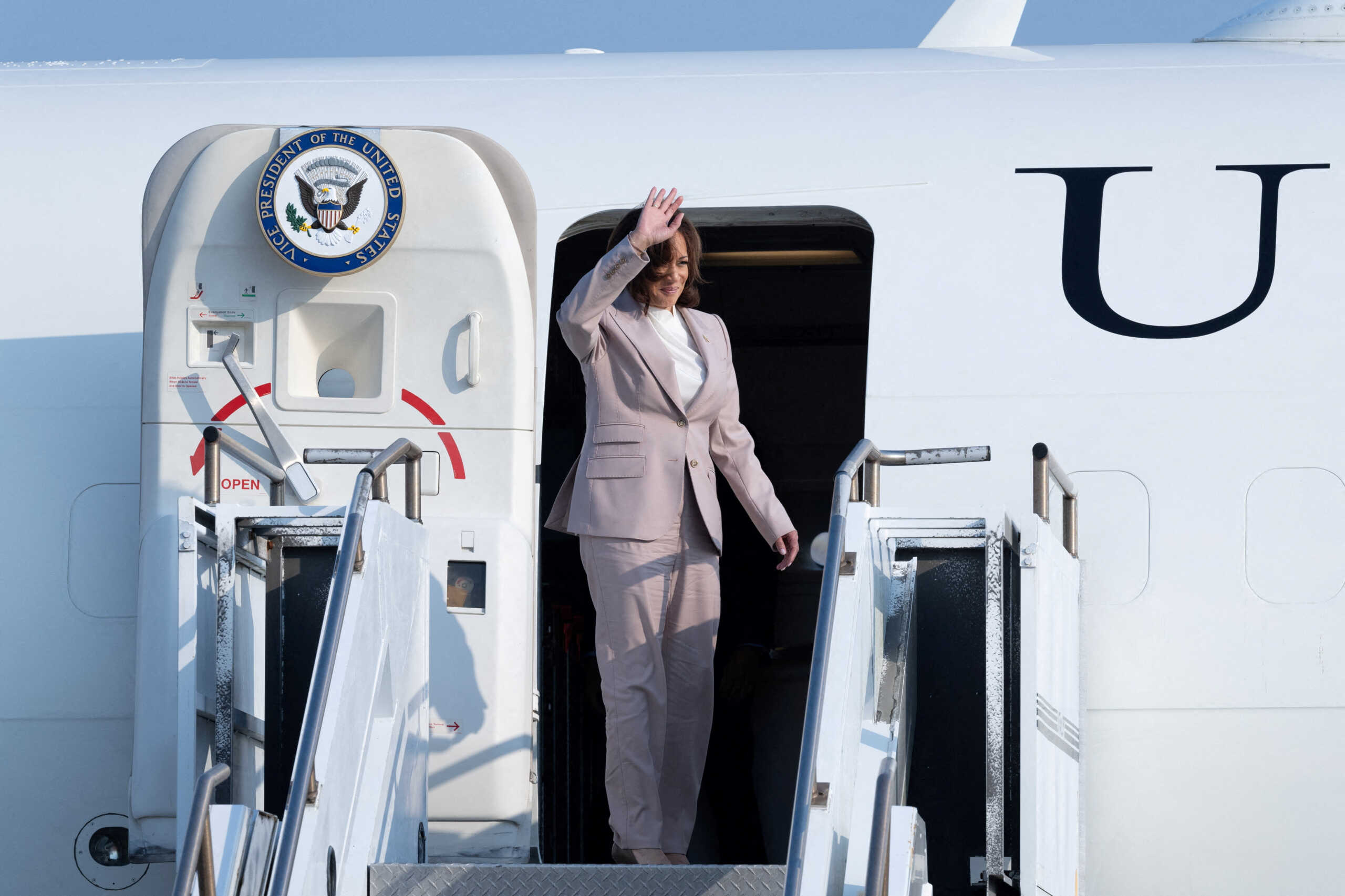FILE PHOTO: U.S. Vice President Kamala Harris gestures as she boards Air Force Two after attending the 43rd ASEAN Summit at the Soekarno-Hatta International Airport in Tangerang, Indonesia on September 7, 2023.  Yasuyoshi Chiba