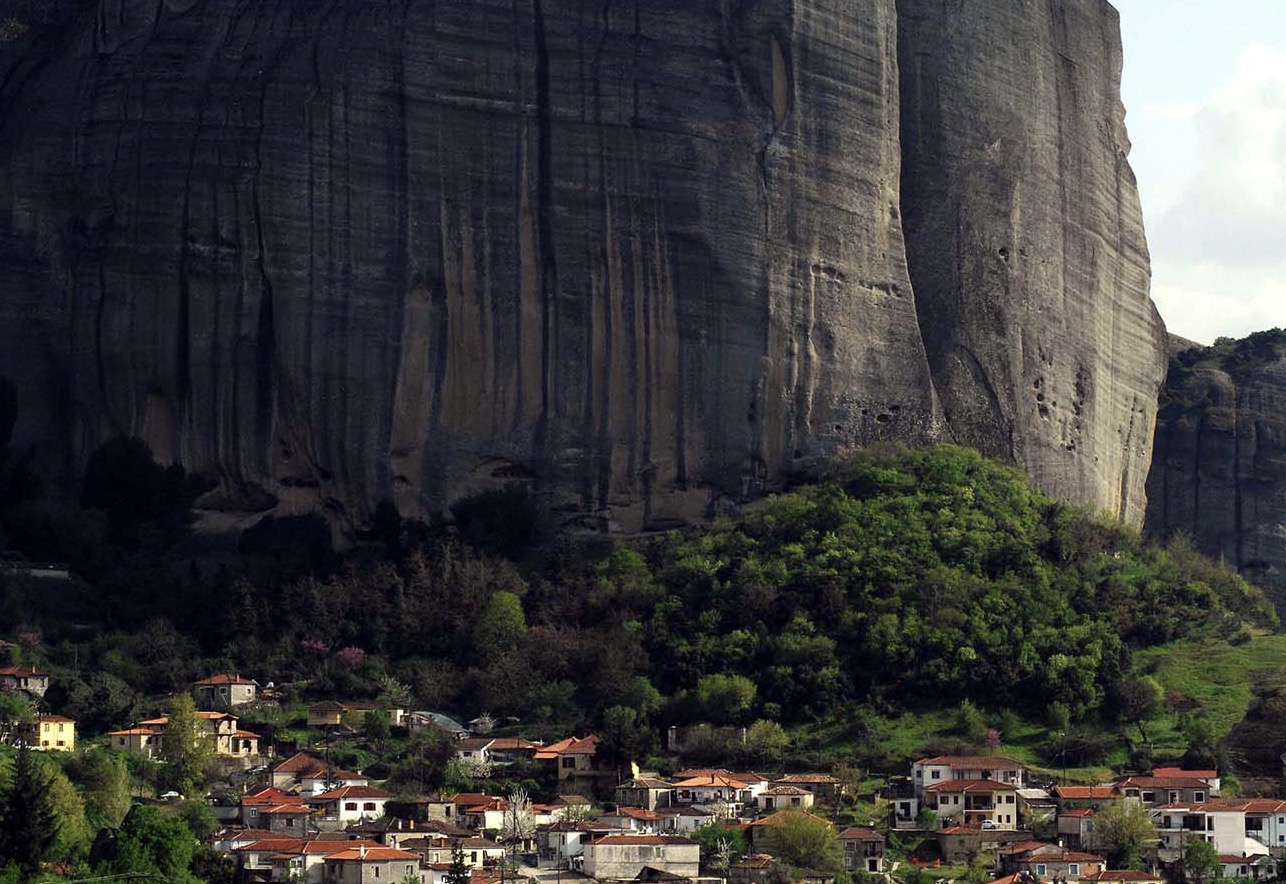 Καστράκι: Το χωριό των βράχων που είναι ιδανικό για ένα σαββατοκύριακο