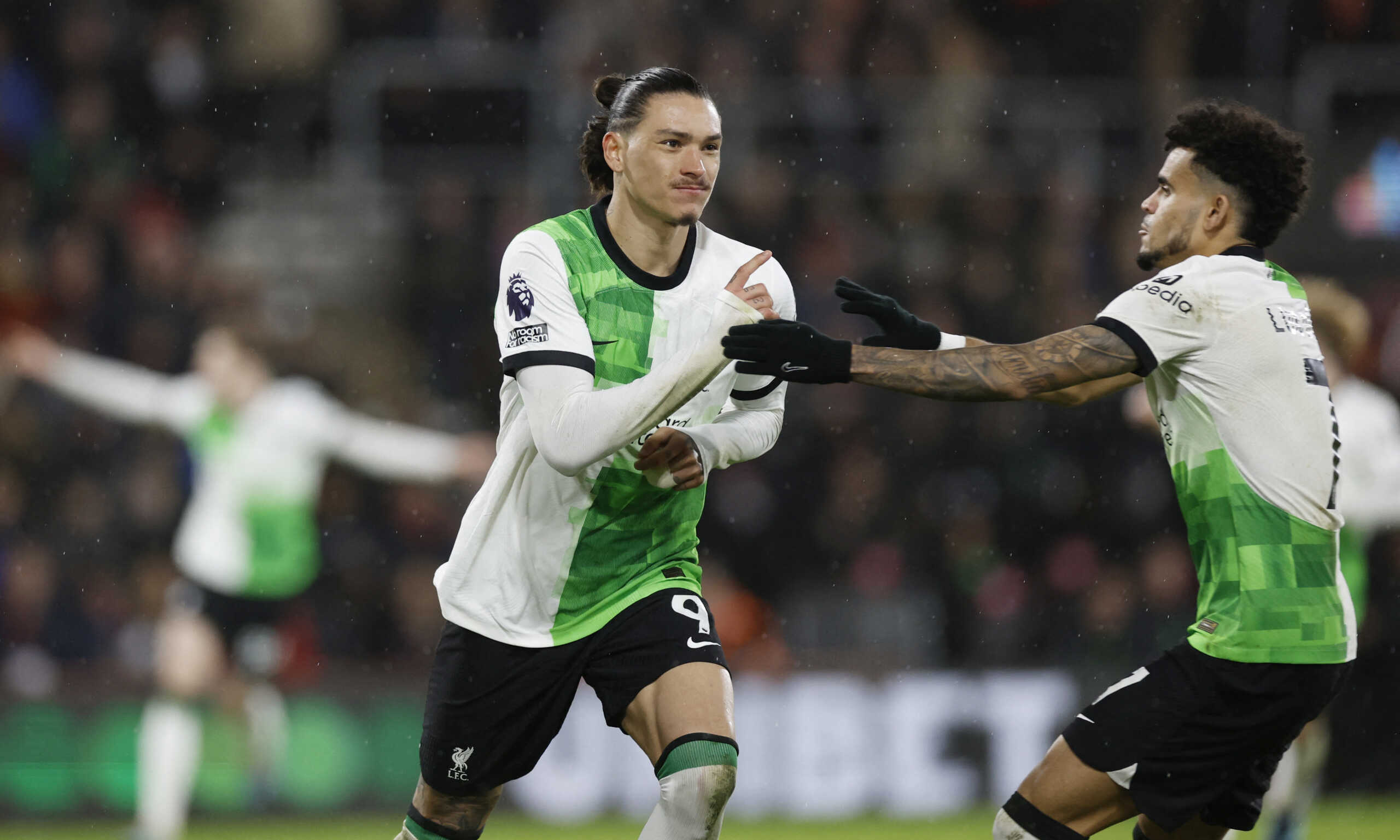 Soccer Football - Premier League - AFC Bournemouth v Liverpool - Vitality Stadium, Bournemouth, Britain - January 21, 2024 Liverpool's Darwin Nunez celebrates scoring their first goal with Luis Diaz Action Images via Reuters