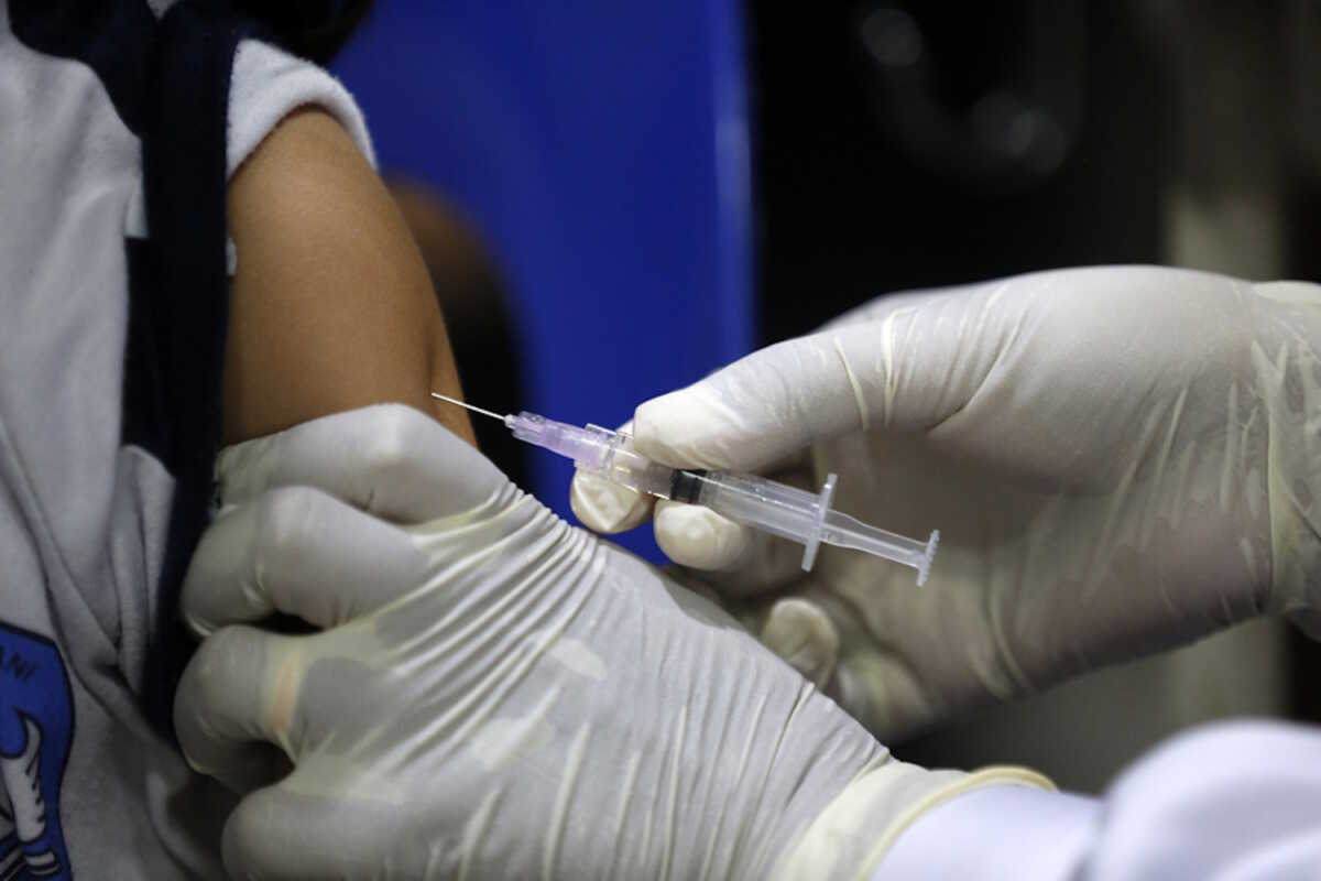 Ιλαρά: Σε επιφυλακή υπουργείο Υγείας και ΕΟΔΥ εν μέσω έξαρσης – Έκτακτη σύσκεψη για μέτρα και εμβολιασμούς