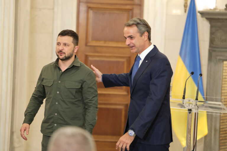Τηλεφωνική επικοινωνία Κυριάκου Μητσοτάκη με Βολοντίμιρ Ζελένσκι: «Στηρίζουμε την Ουκρανία»