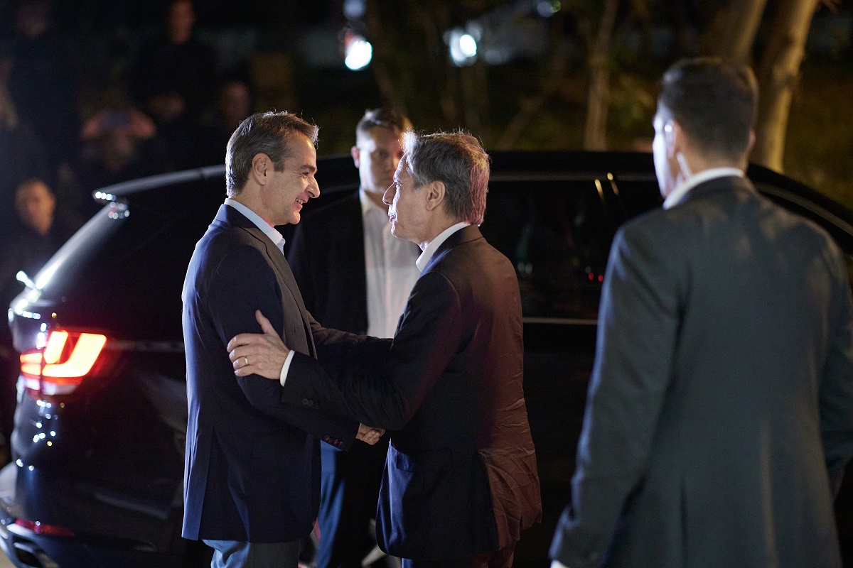 ΧΑΝΙΑ ΣΥΝΑΝΤΗΣΗ ΤΟΥ ΠΡΩΘΥΠΟΥΡΓΟΥ ΚΥΡ. ΜΗΤΣΟΤΑΚΗ ΜΕ ΤΟΝ ΥΠΕΞ ΤΩΝ ΗΠΑ Α. ΜΠΛΙΝΚΕΝ (ΓΡΑΦΕΙΟ ΤΥΠΟΥ ΠΡΩΘΥΠΟΥΡΓΟΥ ΔΗΜΗΤΡΗΣ ΠΑΠΑΜΗΤΣΟΣ