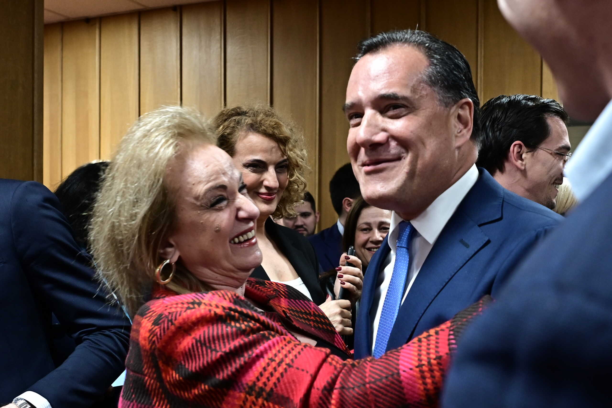Τελετή παράδοσης - παραλαβής στο υπουργείο Υγείας από τον απερχόμενο υπουργό Μιχάλη Χρυσοχοΐδη στο νέο υπουργό Άδωνι Γεωργιάδη, Πέμπτη 4 Ιανουαρίου 2024. 
(ΜΙΧΑΛΗΣ ΚΑΡΑΓΙΑΝΝΗΣ