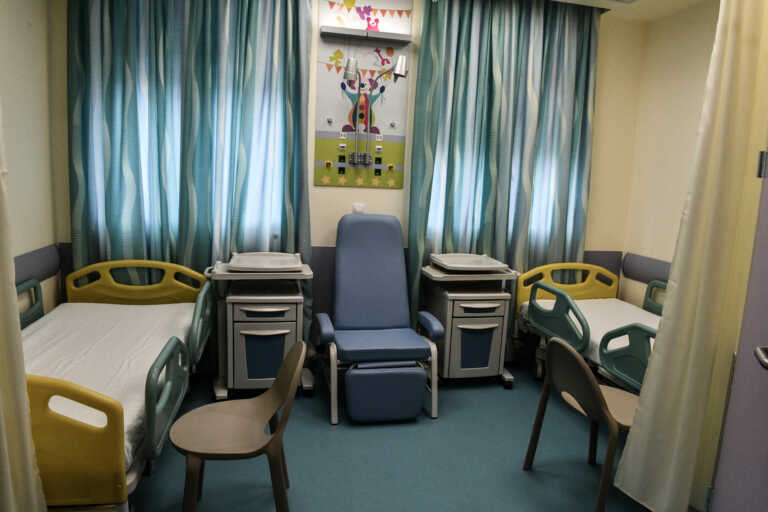 Στο νοσοκομείο και τα 3 αδέρφια του 4χρονου από τα Μέγαρα - Χειρουργήθηκε ο 8χρονος, επειδή είχε κάταγμα