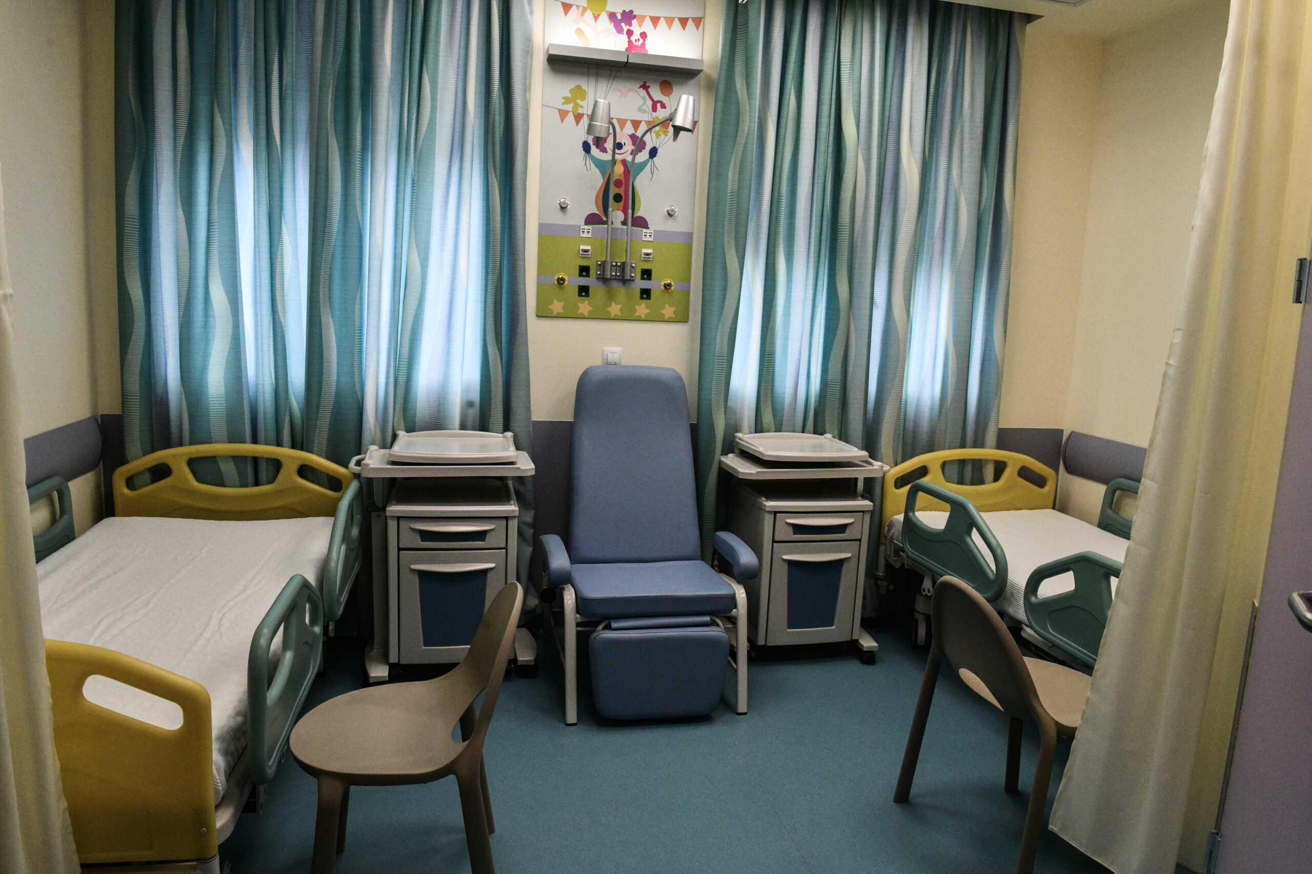 Μέγαρα: Στο νοσοκομείο και τα 3 αδέρφια του 4χρονου – Χειρουργήθηκε ο 8χρονος, επειδή είχε κάταγμα