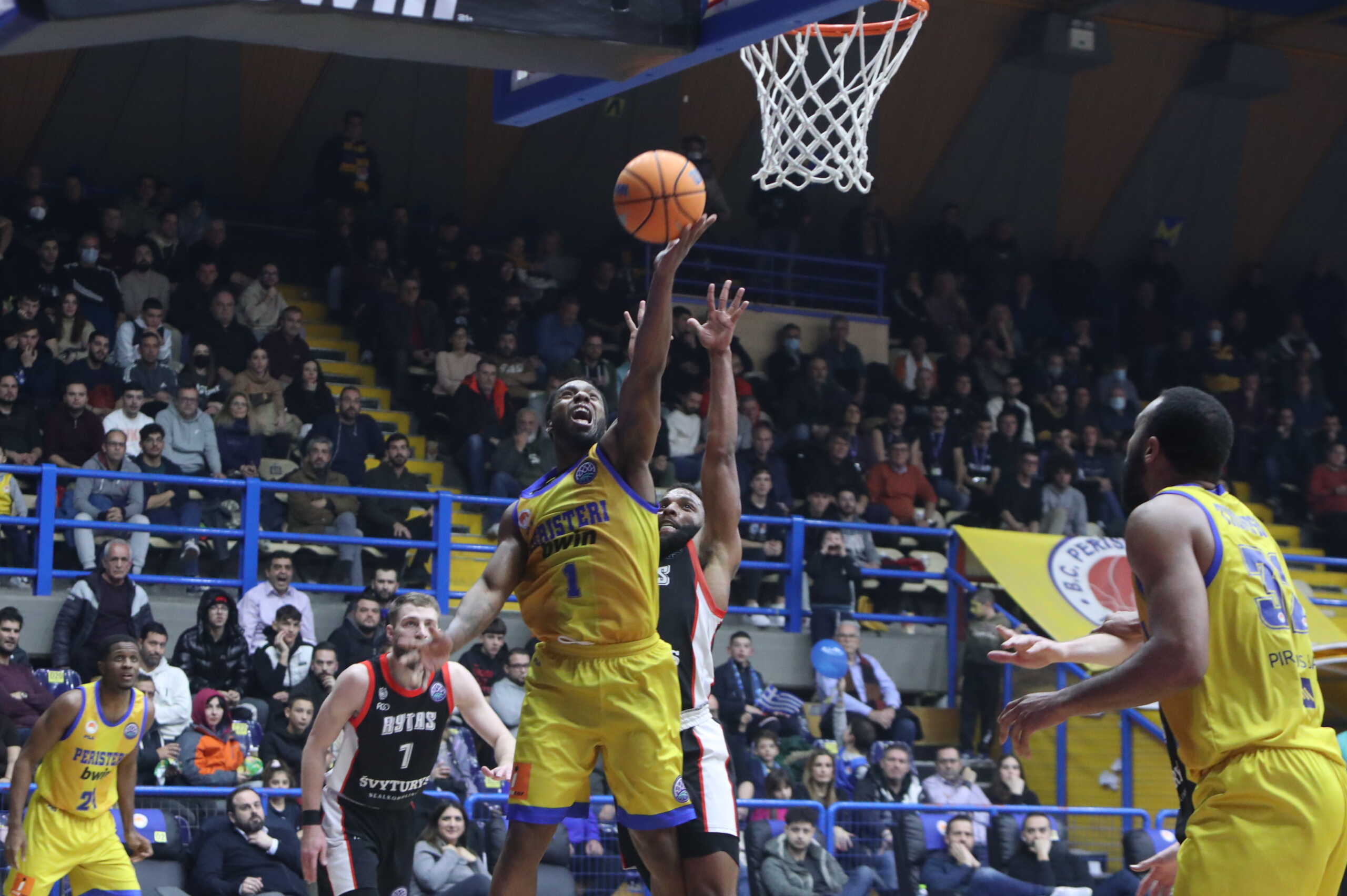 Περιστέρι – Ρίτας 83-80: Στους «16» του Basketball Champions League η ομάδα του Σπανούλη