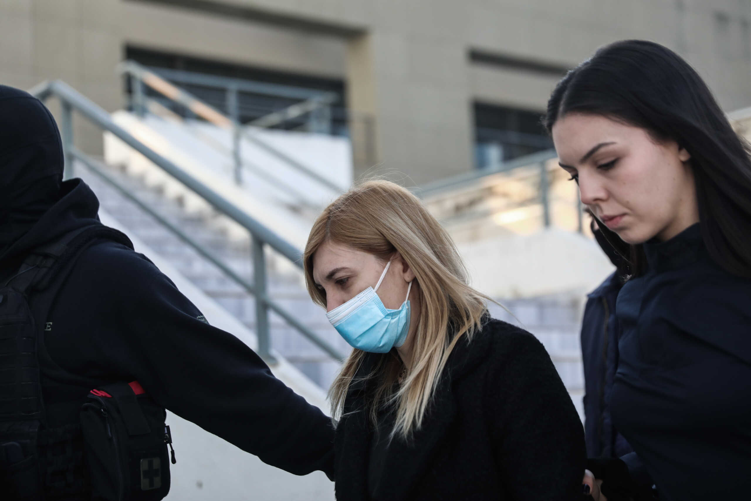 Δίκη της 35χρονης Ρούλας Πισπιρίγκου που κατηγορείται για τον θάνατο της 9χρονης πρωτότοκης κόρης της Τζωρτζίνας, στο Μικτό Ορκωτό Δικαστήριο Αθηνών, Δευτέρα 8 Ιανουαρίου 2024. Η δίκη είχε διακοπεί για περίπου 1,5 μήνα λόγω της αποχής των δικηγόρων και αναμένονταν να απολογηθεί η κατηγορούμενη.
(ΚΩΣΤΑΣ ΤΖΟΥΜΑΣ