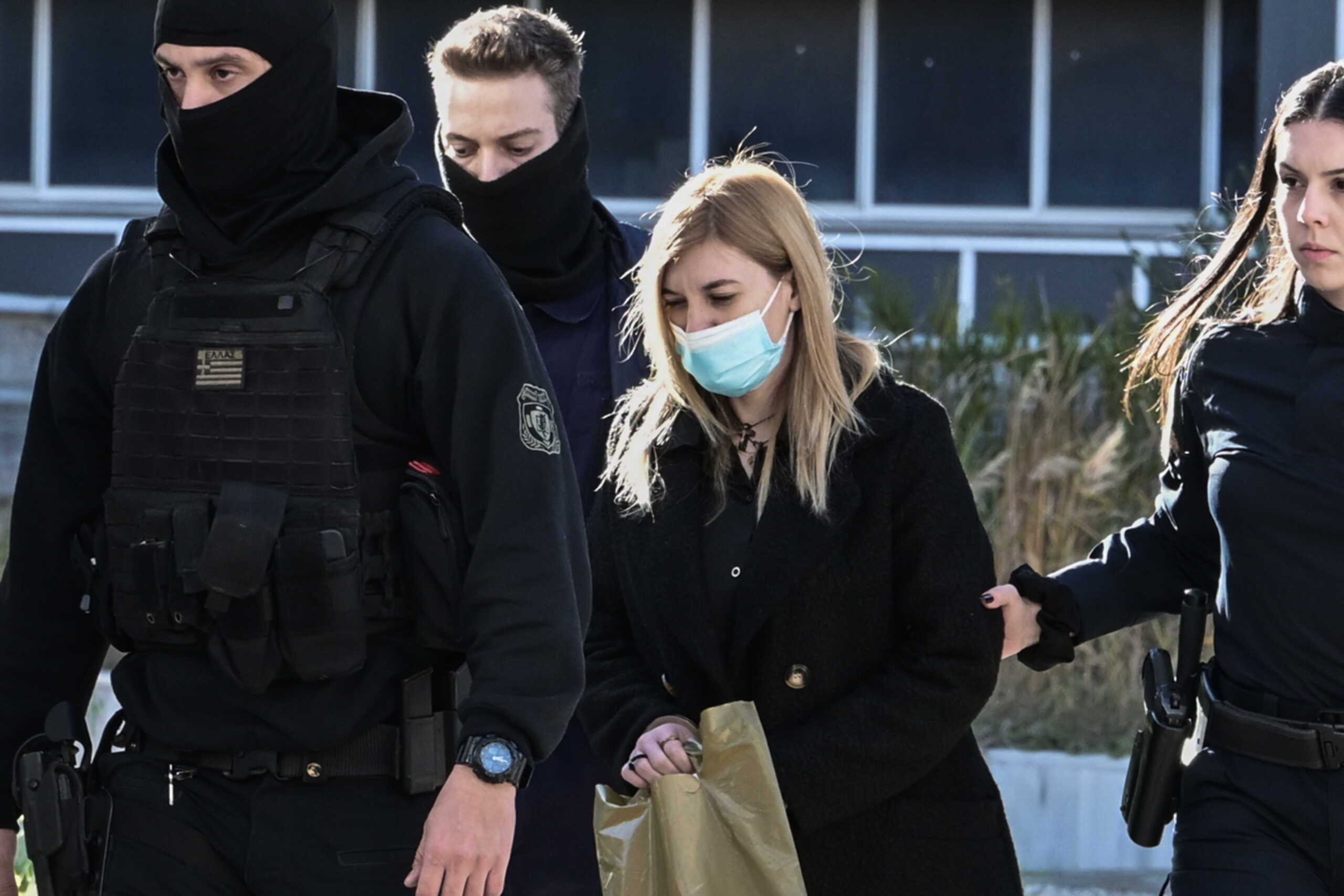 Δίκη της 35χρονης Ρούλας Πισπιρίγκου που κατηγορείται για τον θάνατο της 9χρονης πρωτότοκης κόρης της Τζωρτζίνας, στο Μικτό Ορκωτό Δικαστήριο Αθηνών, Δευτέρα 8 Ιανουαρίου 2024. Η δίκη είχε διακοπεί για περίπου 1,5 μήνα λόγω της αποχής των δικηγόρων και αναμένονταν να απολογηθεί η κατηγορούμενη.
(ΤΑΤΙΑΝΑ ΜΠΟΛΑΡΗ